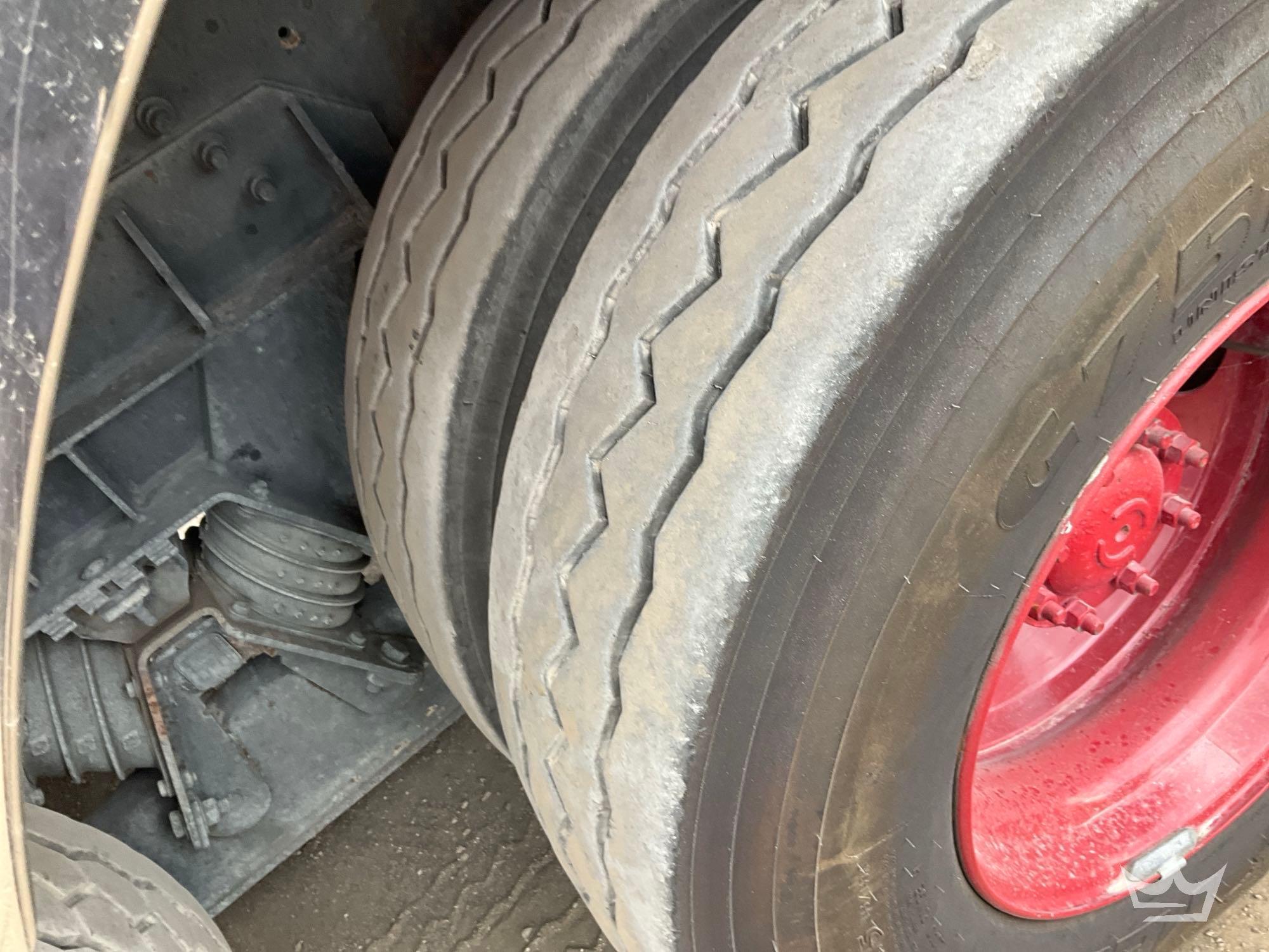 2004 Mack GRANITE CV713