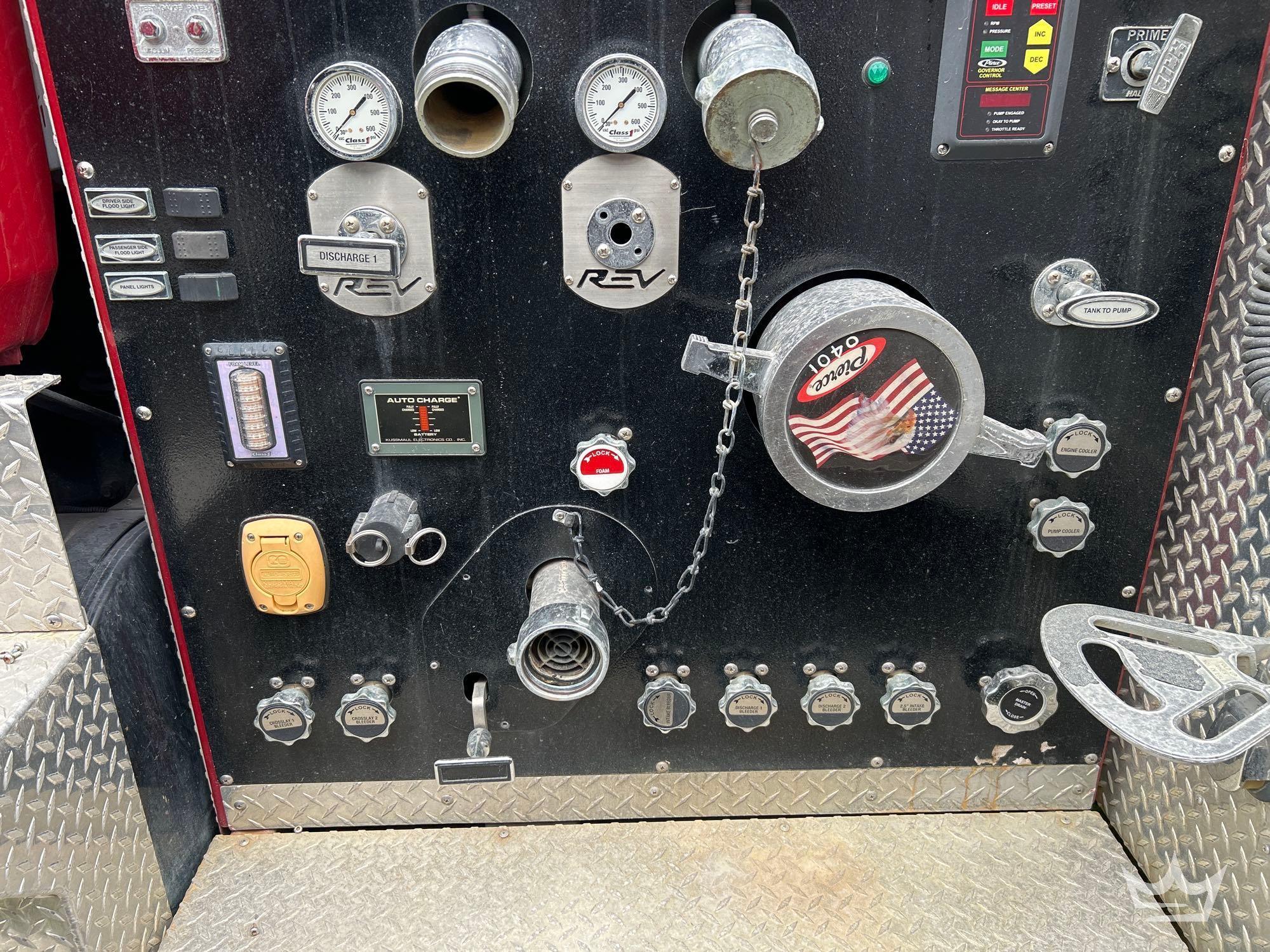 2004 Mack GRANITE CV713