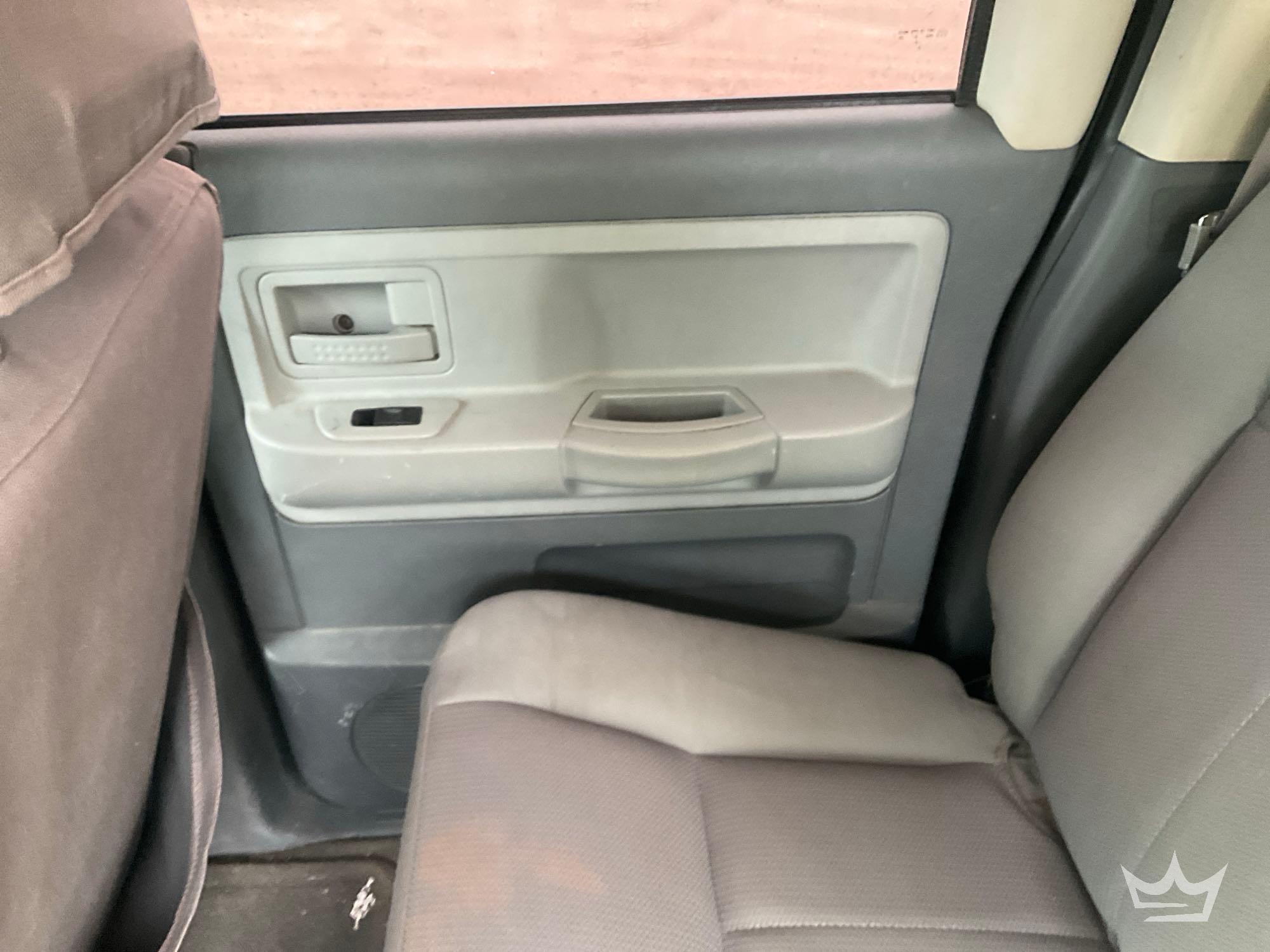 2005 Dodge DAKOTA