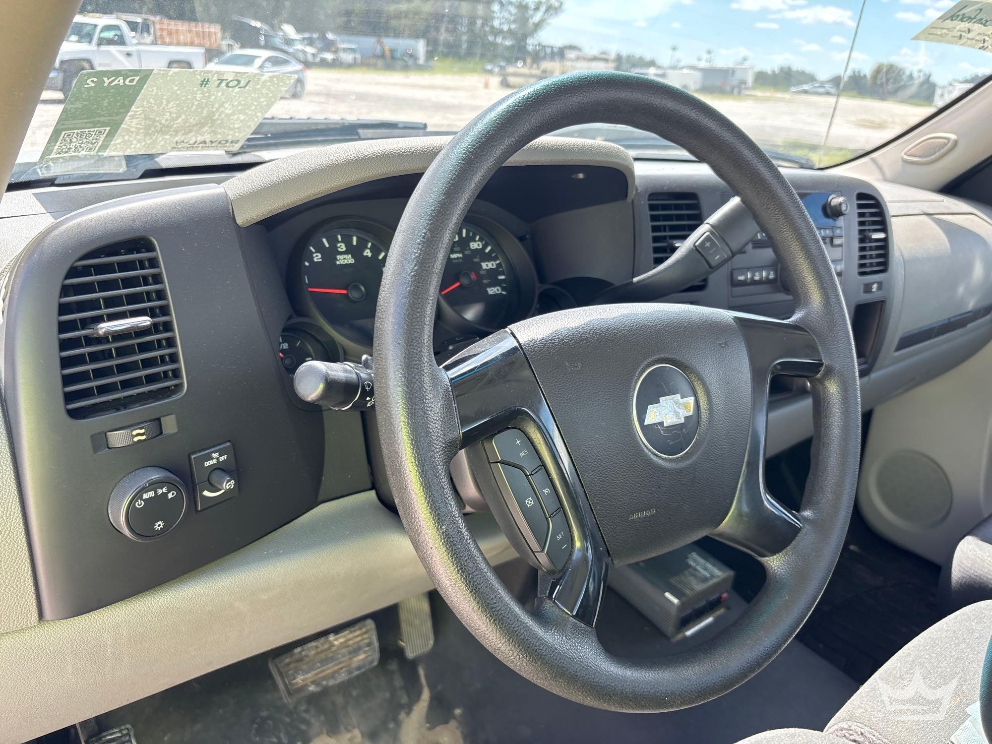 2013 Chevrolet SILVERADO 1500