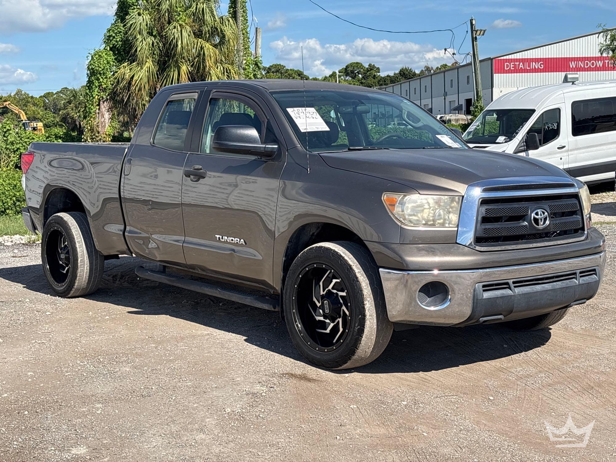 2010 Toyota TUNDRA