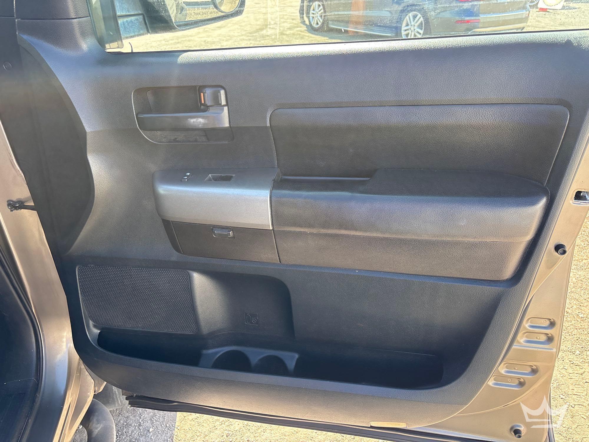 2010 Toyota TUNDRA