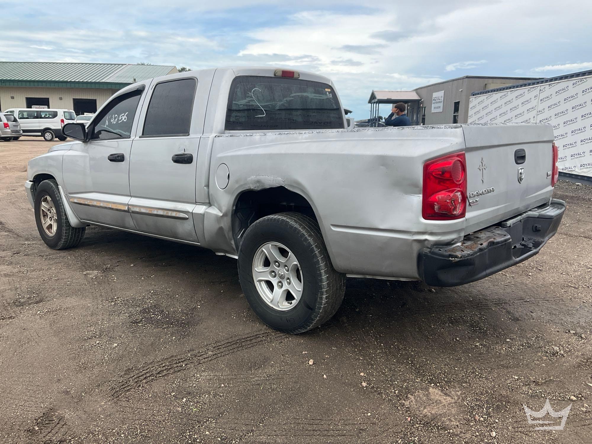 2005 Dodge DAKOTA