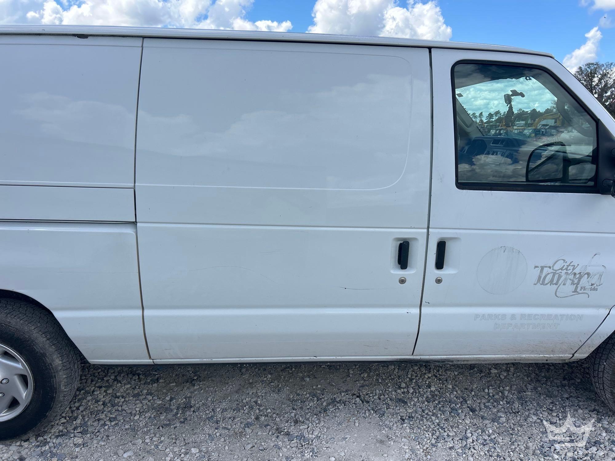 2011 Ford E150