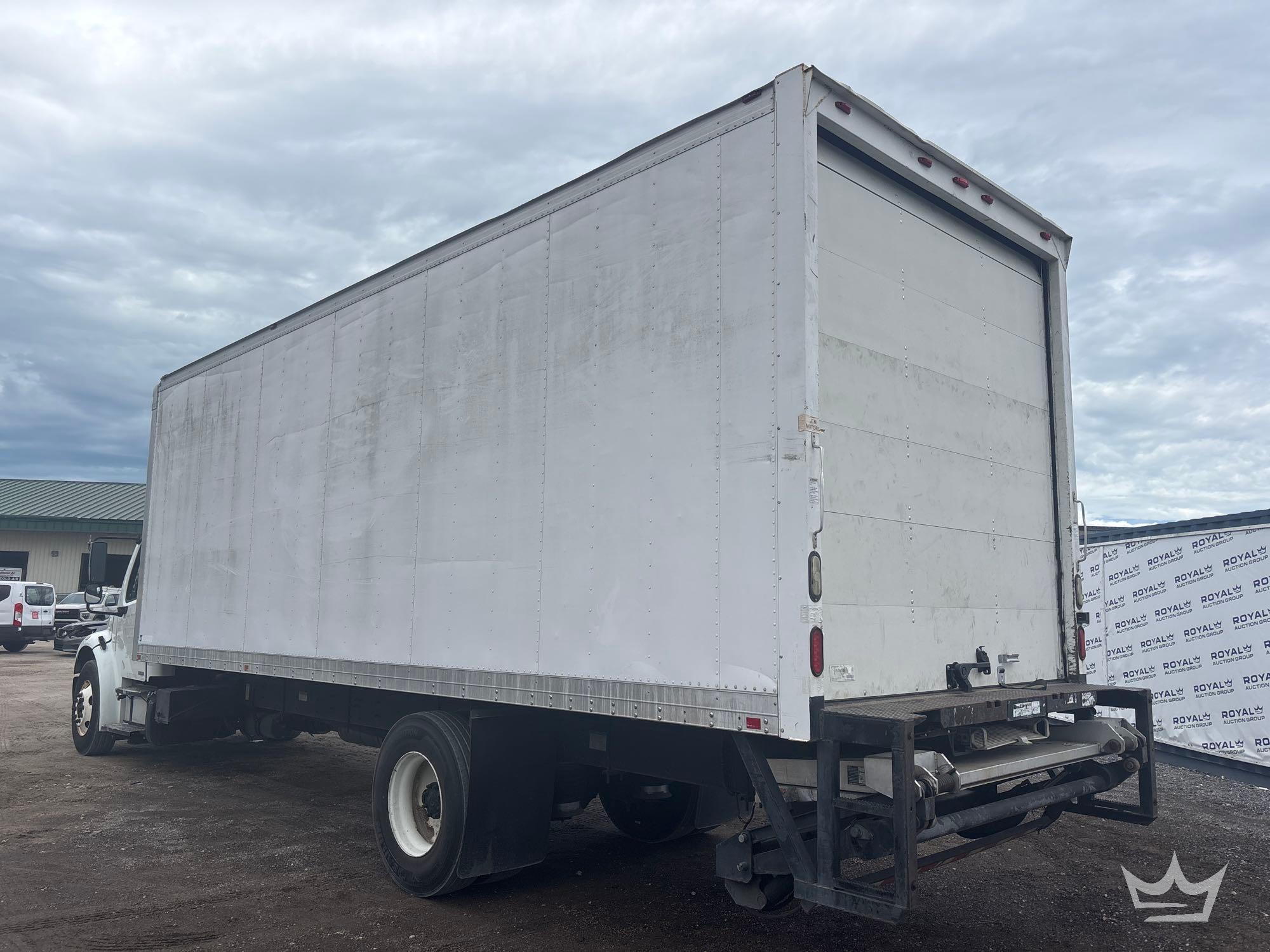 2012 Freightliner M2 106