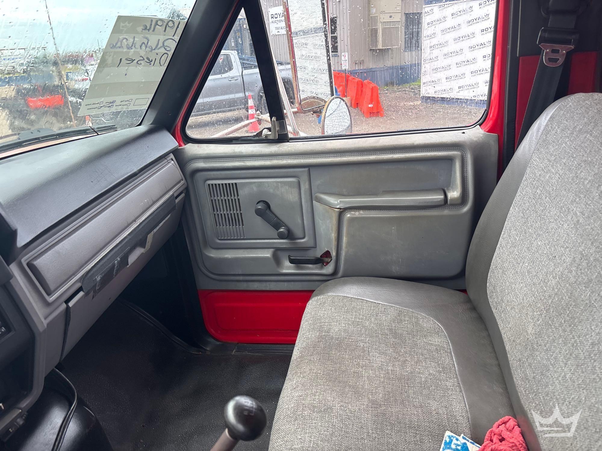1996 Ford F800