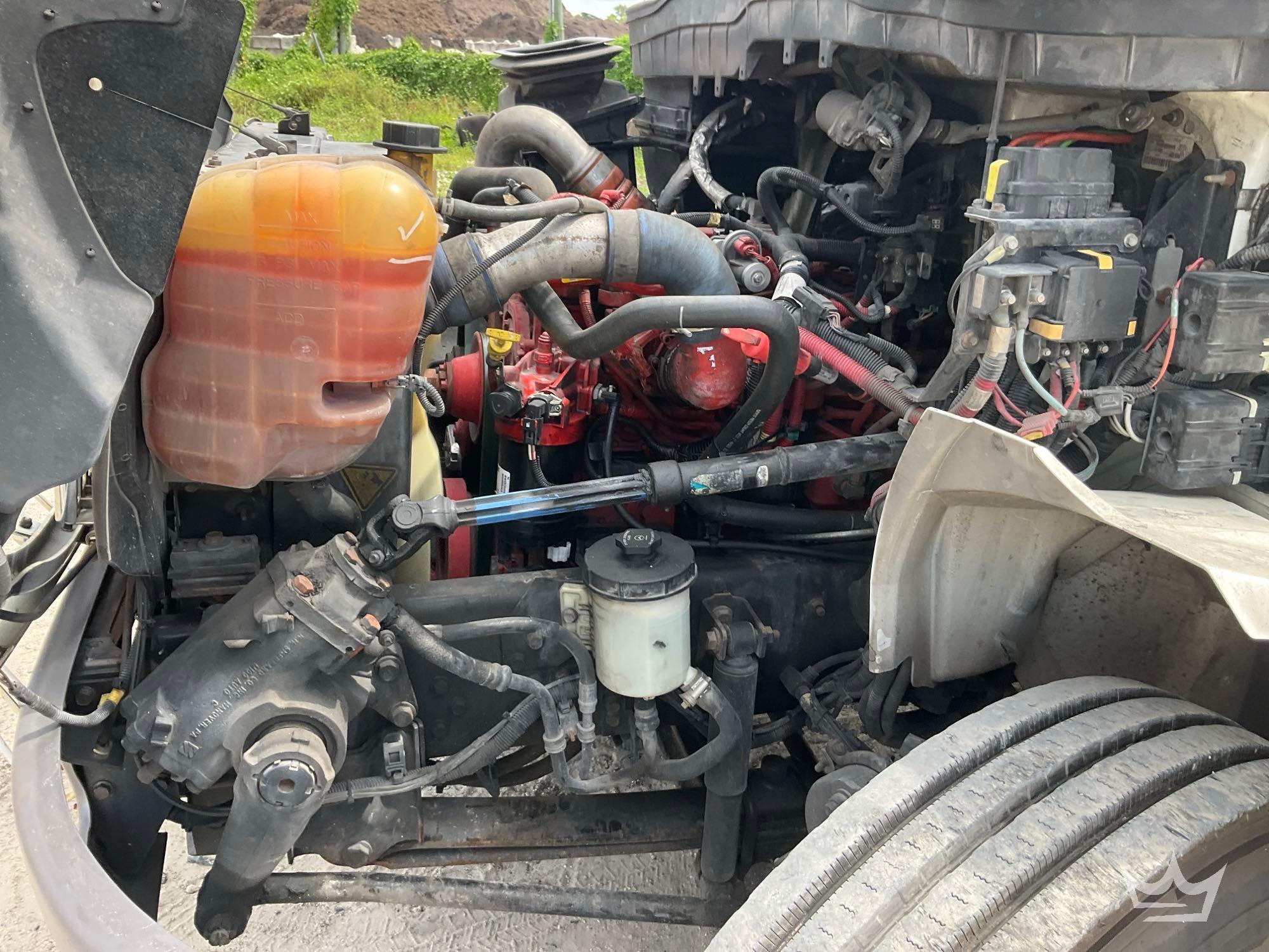 2018 International DURASTAR 4300