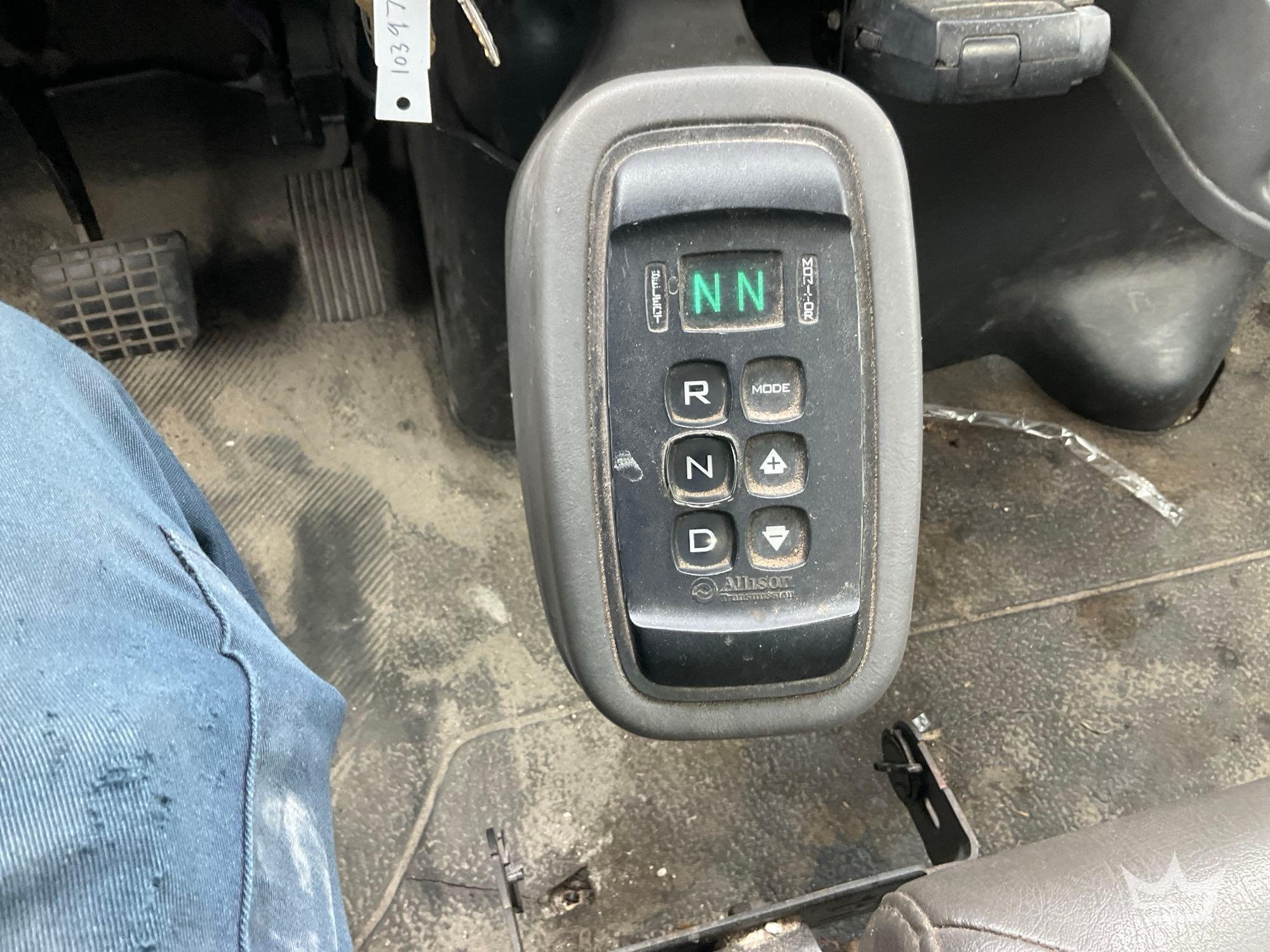 2018 International DURASTAR 4300