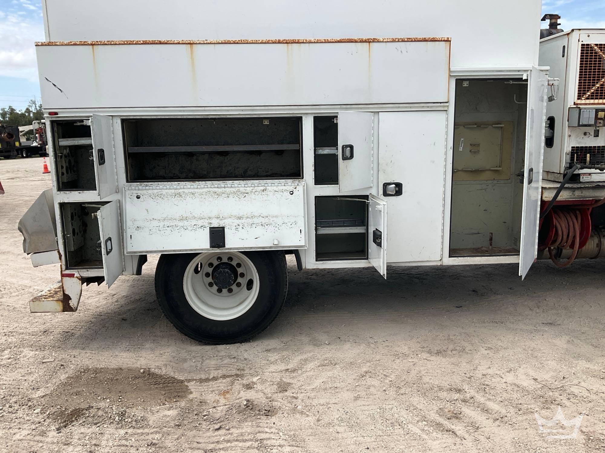 2018 International DURASTAR 4300