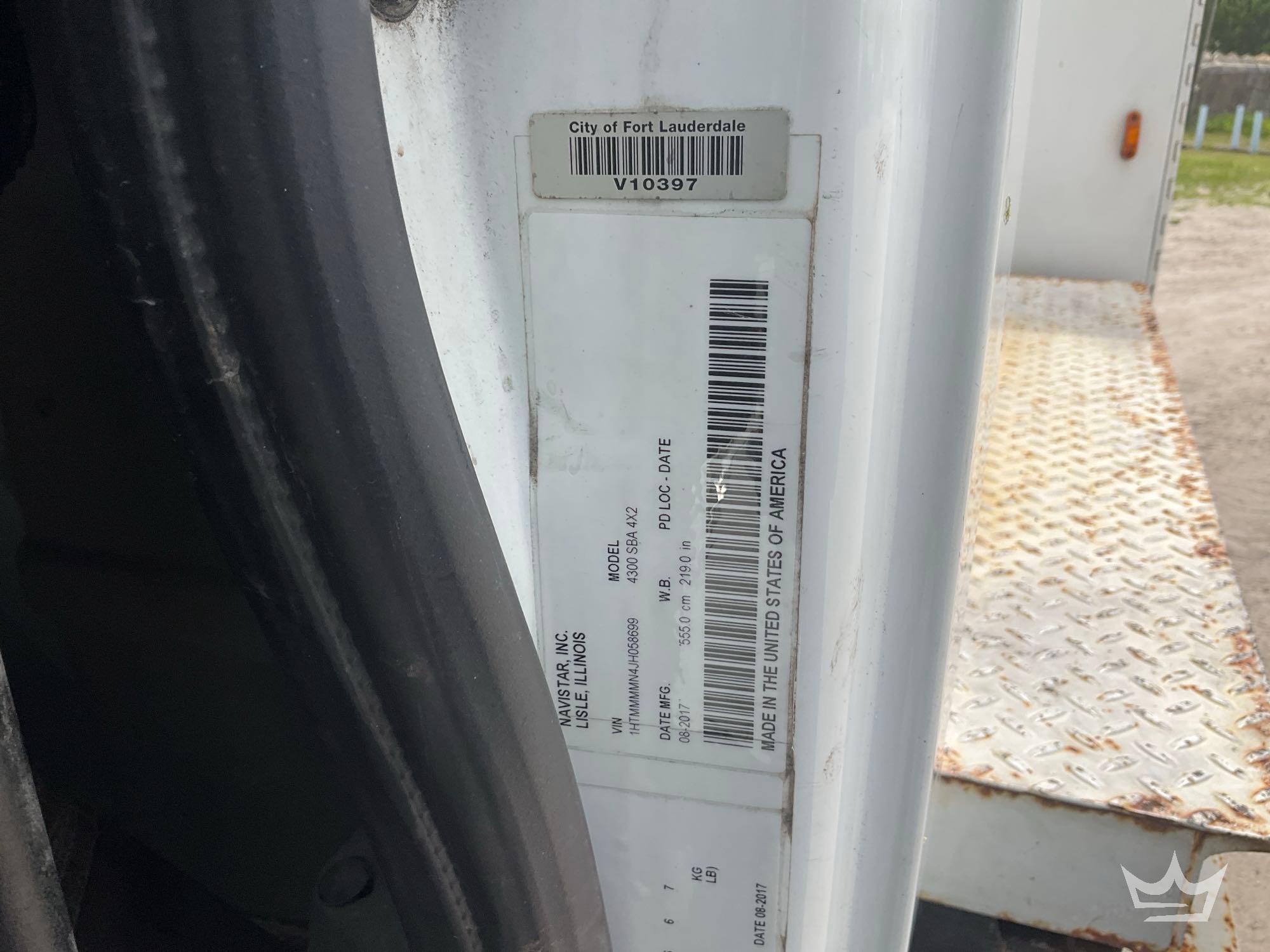 2018 International DURASTAR 4300
