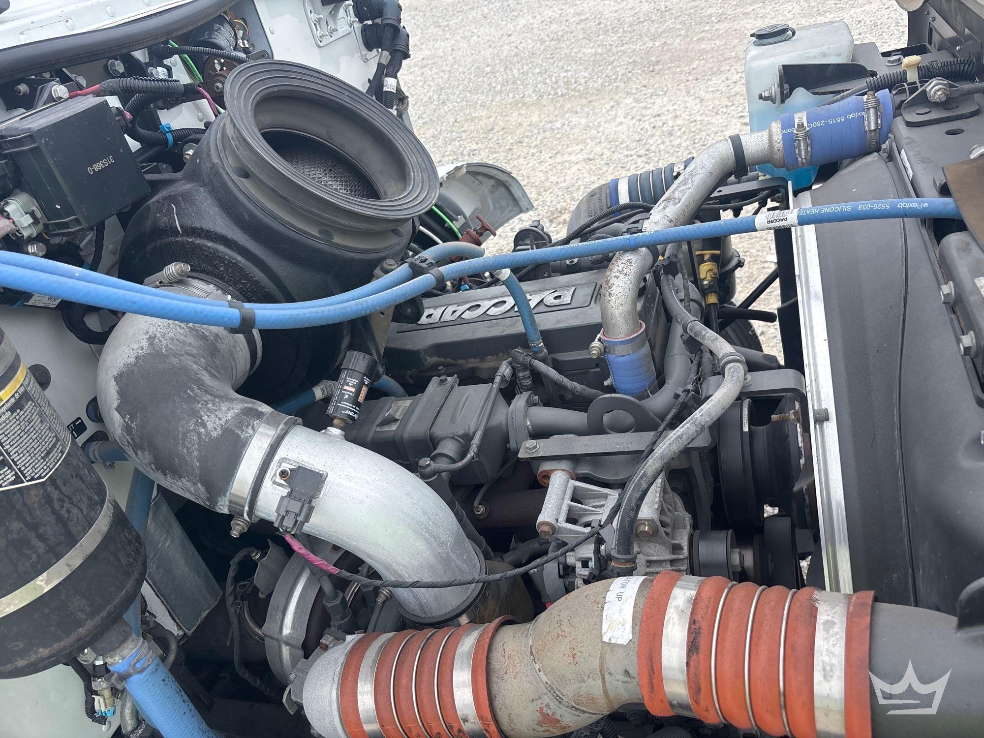2019 Peterbilt 330