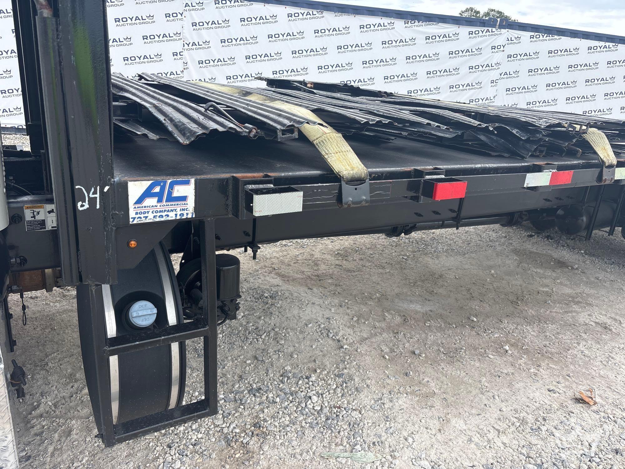 2019 Peterbilt 330