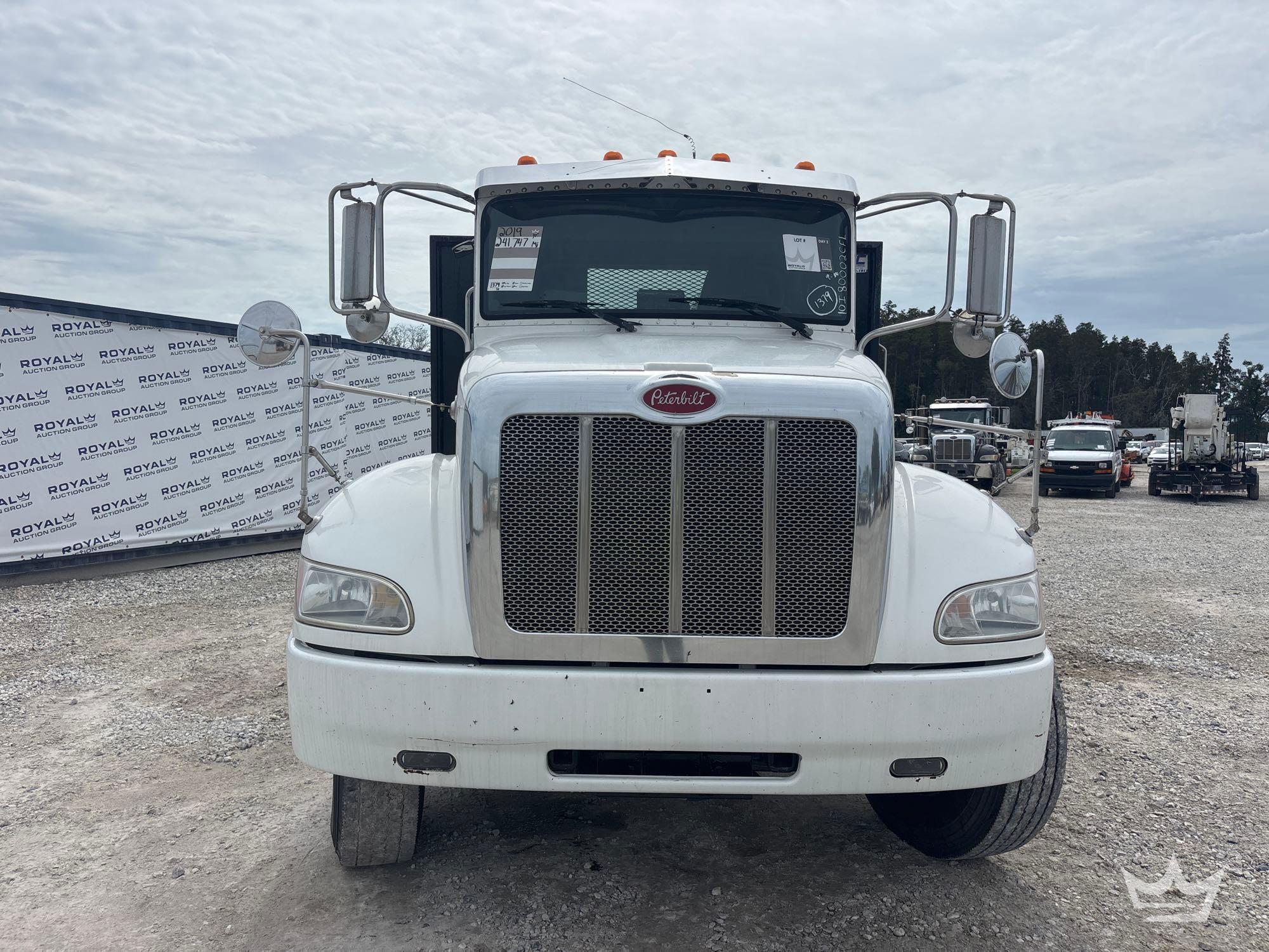 2019 Peterbilt 330