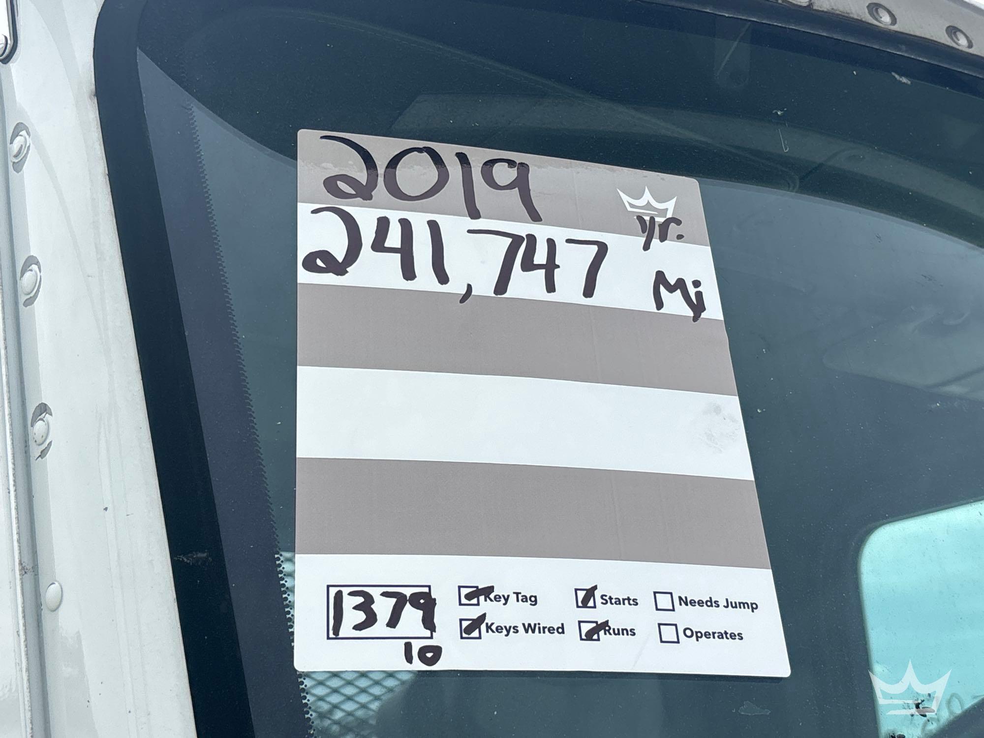 2019 Peterbilt 330