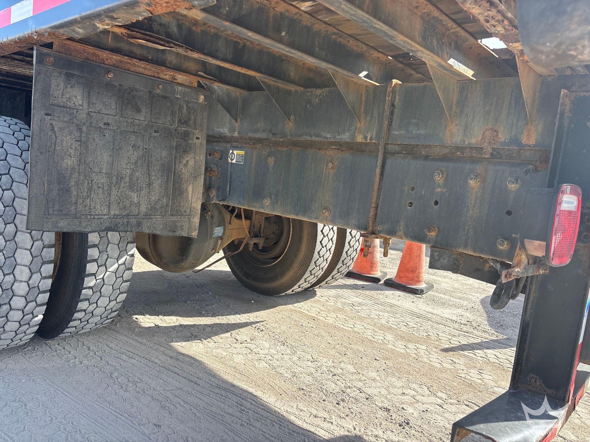 2008 Peterbilt 335