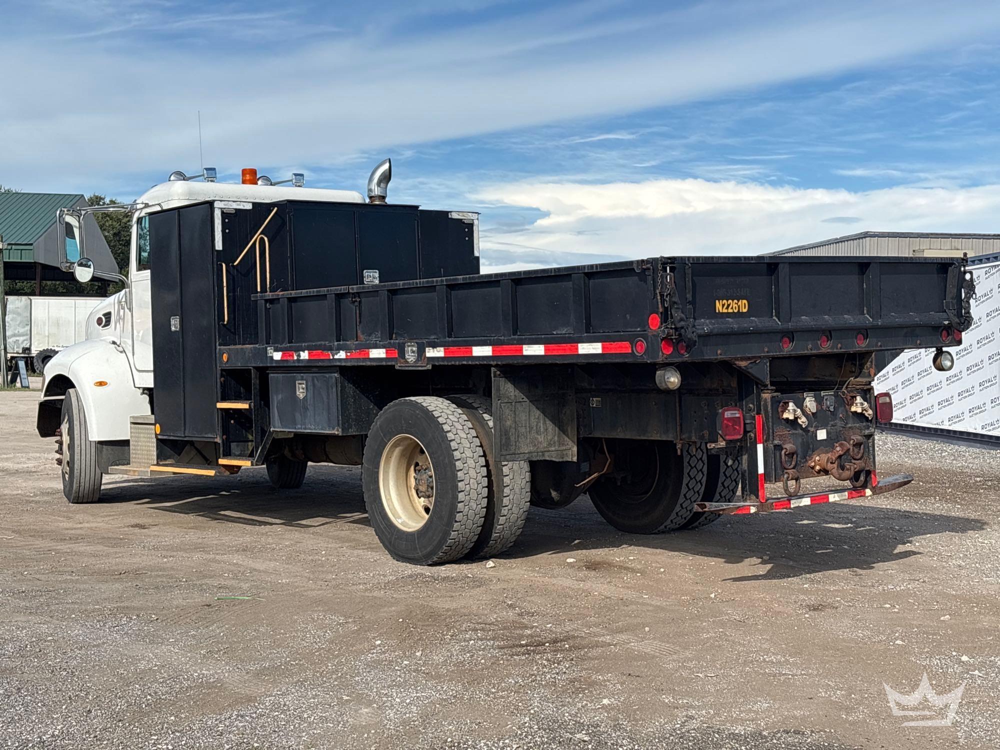2008 Peterbilt 335