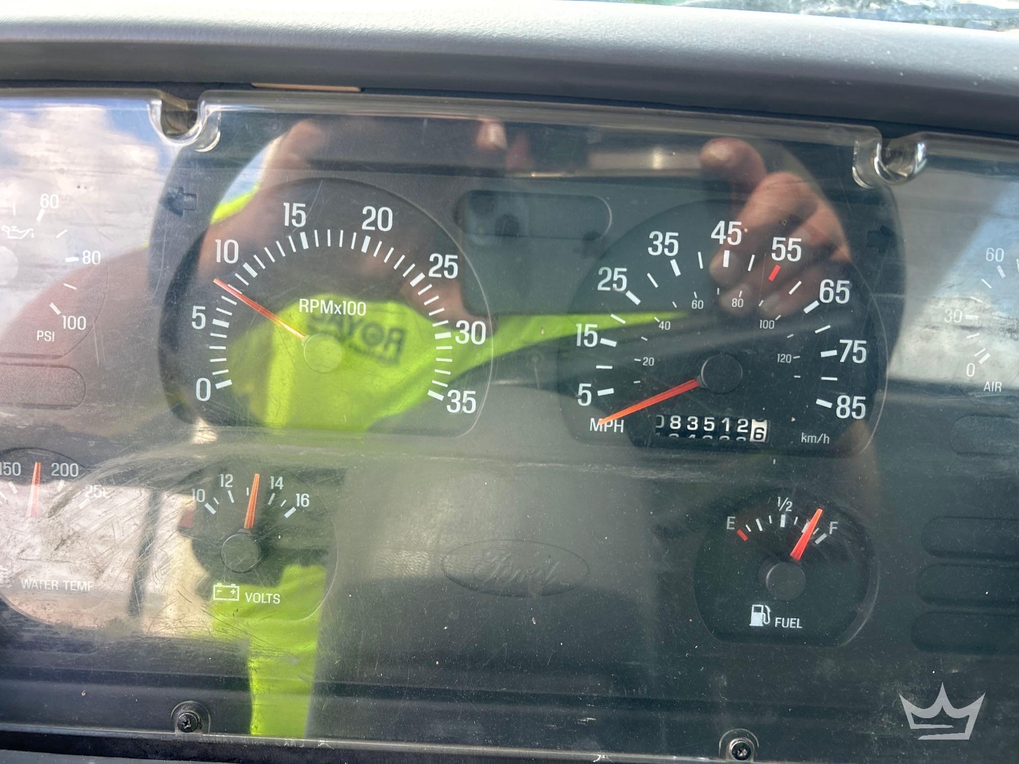 1998 Ford LT9513