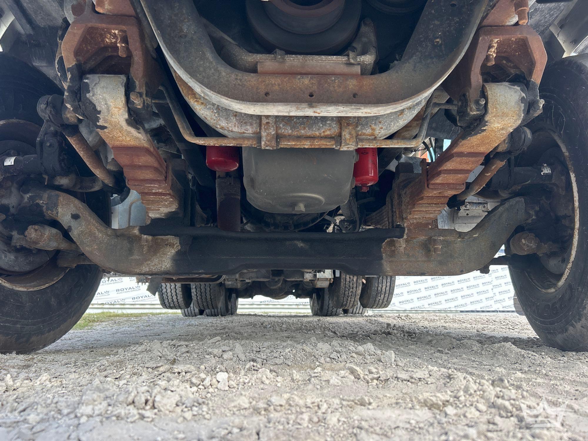 1998 Ford LT9513