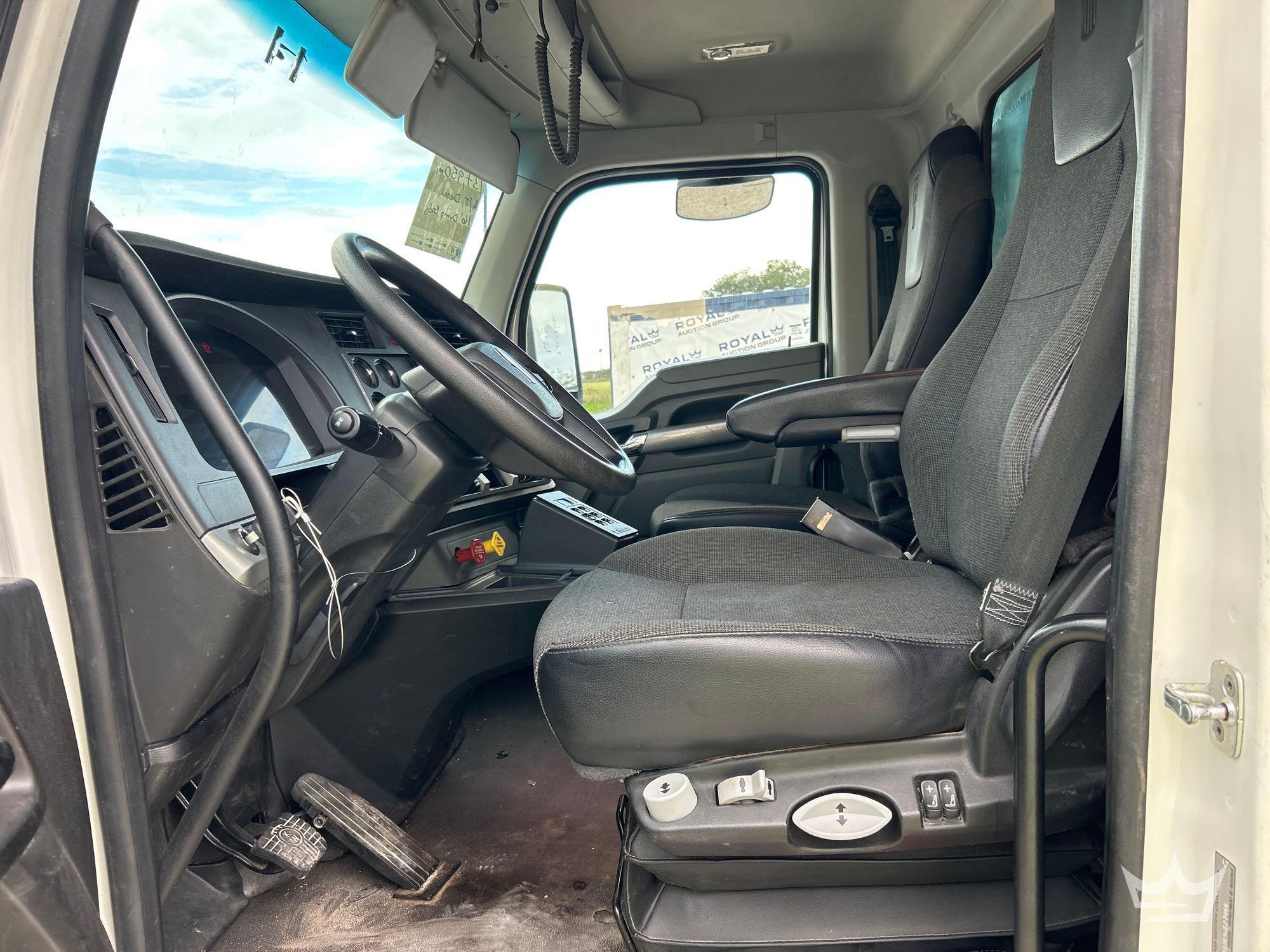 2022 Kenworth T880