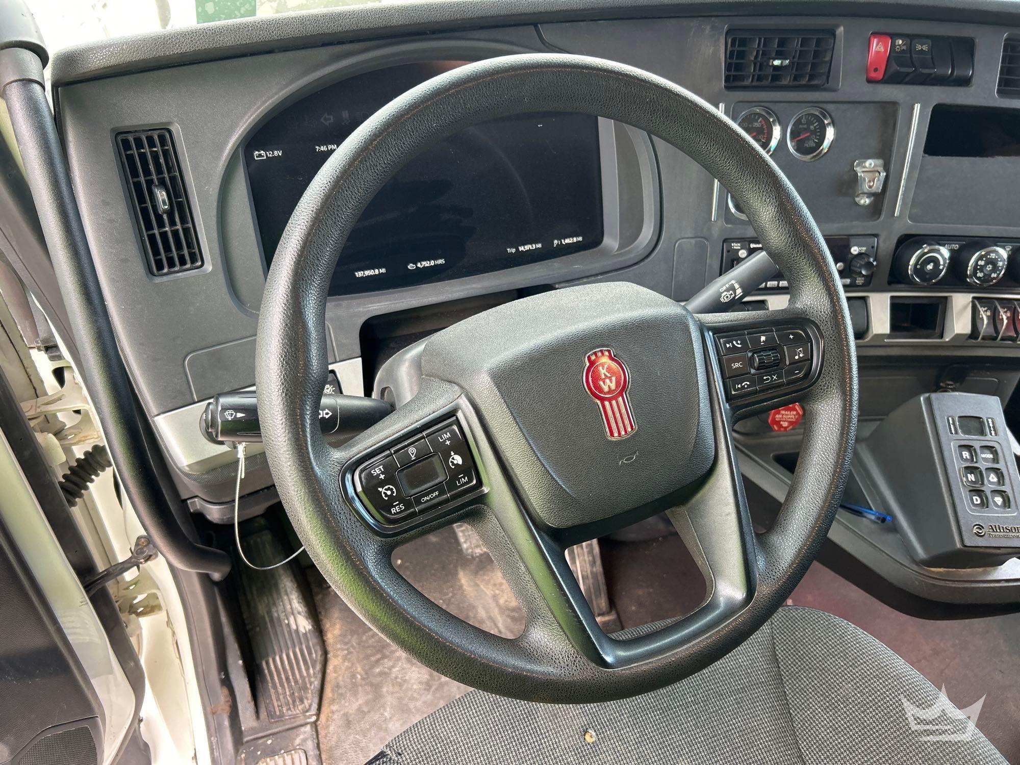 2022 Kenworth T880