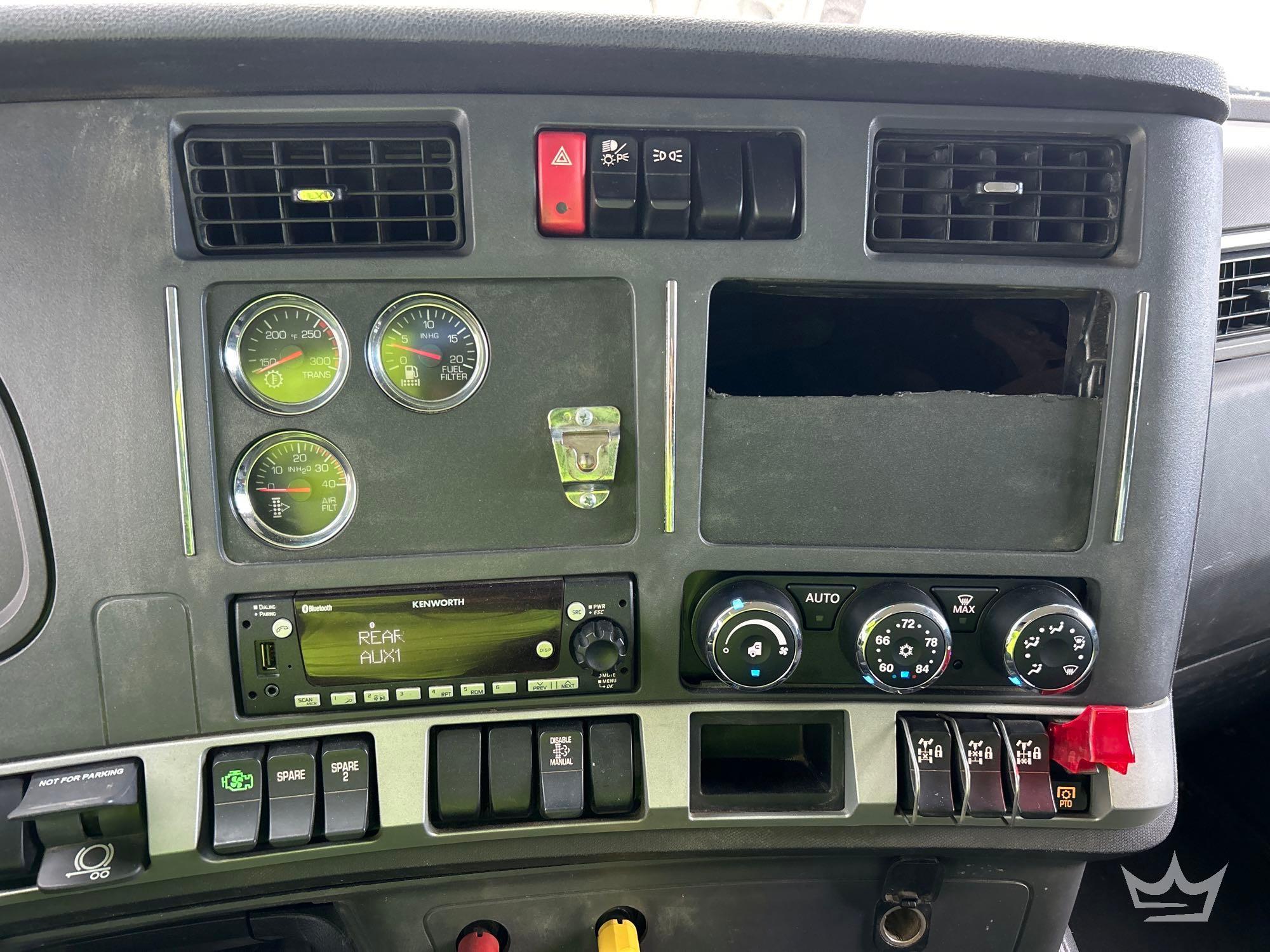 2022 Kenworth T880