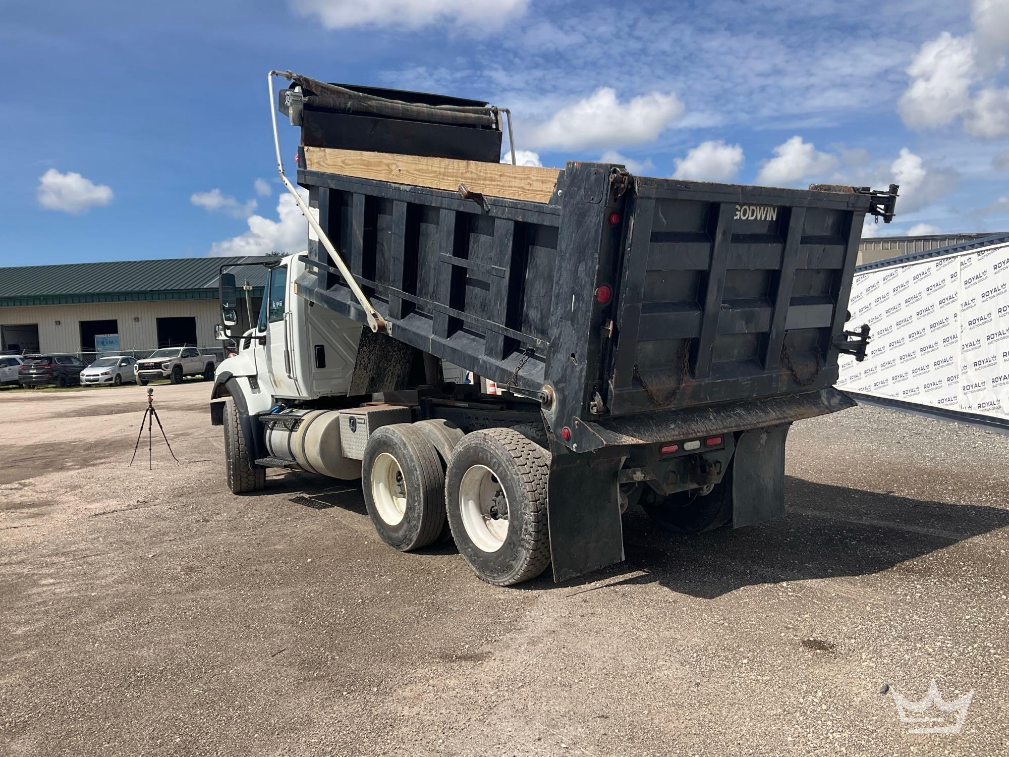 2017 International WORKSTAR