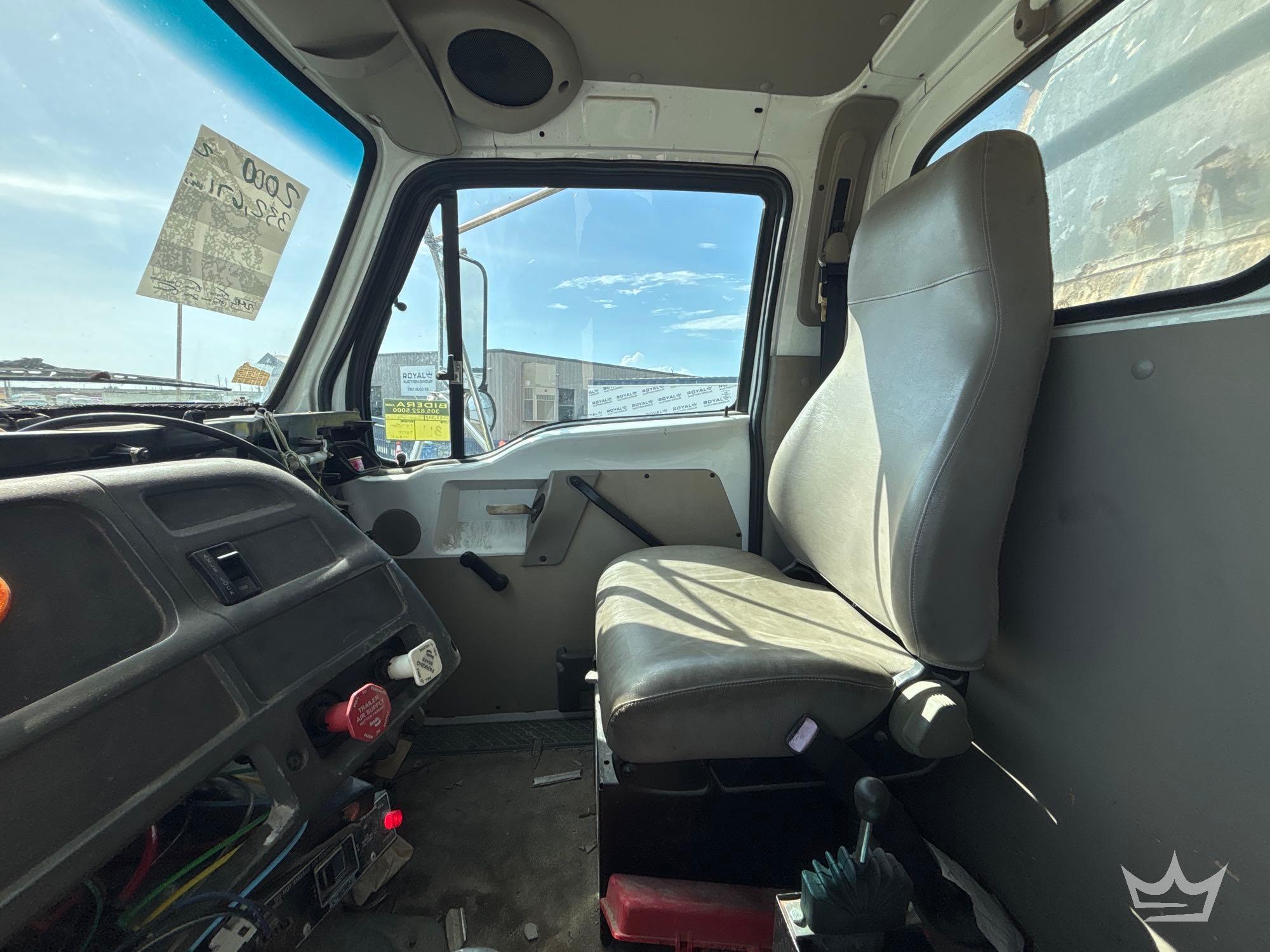 2001 Sterling M7500 ACTERRA