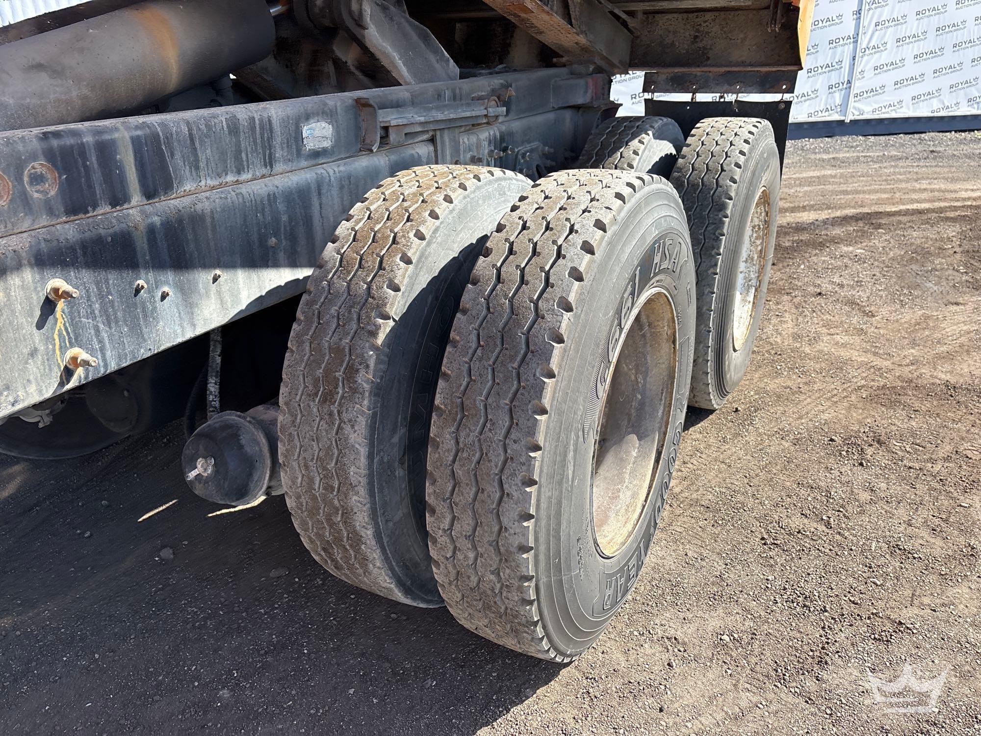 2003 International 7400