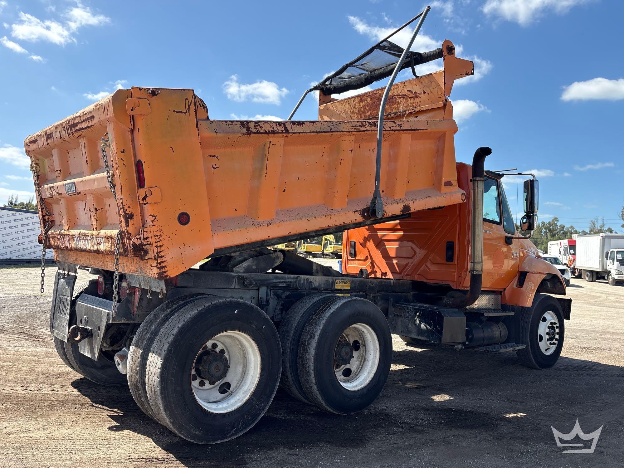 2003 International 7400