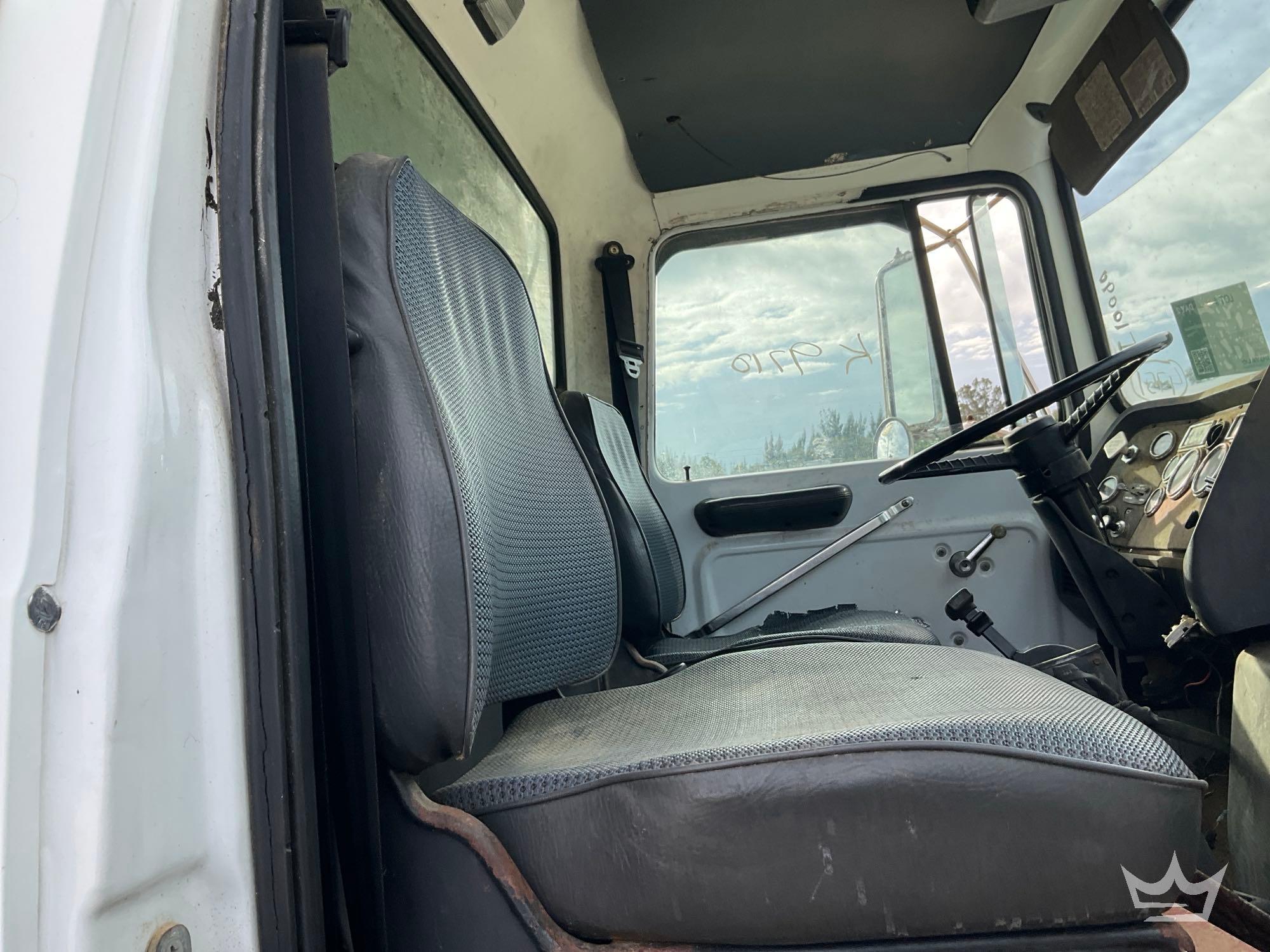 1994 Ford LT9000