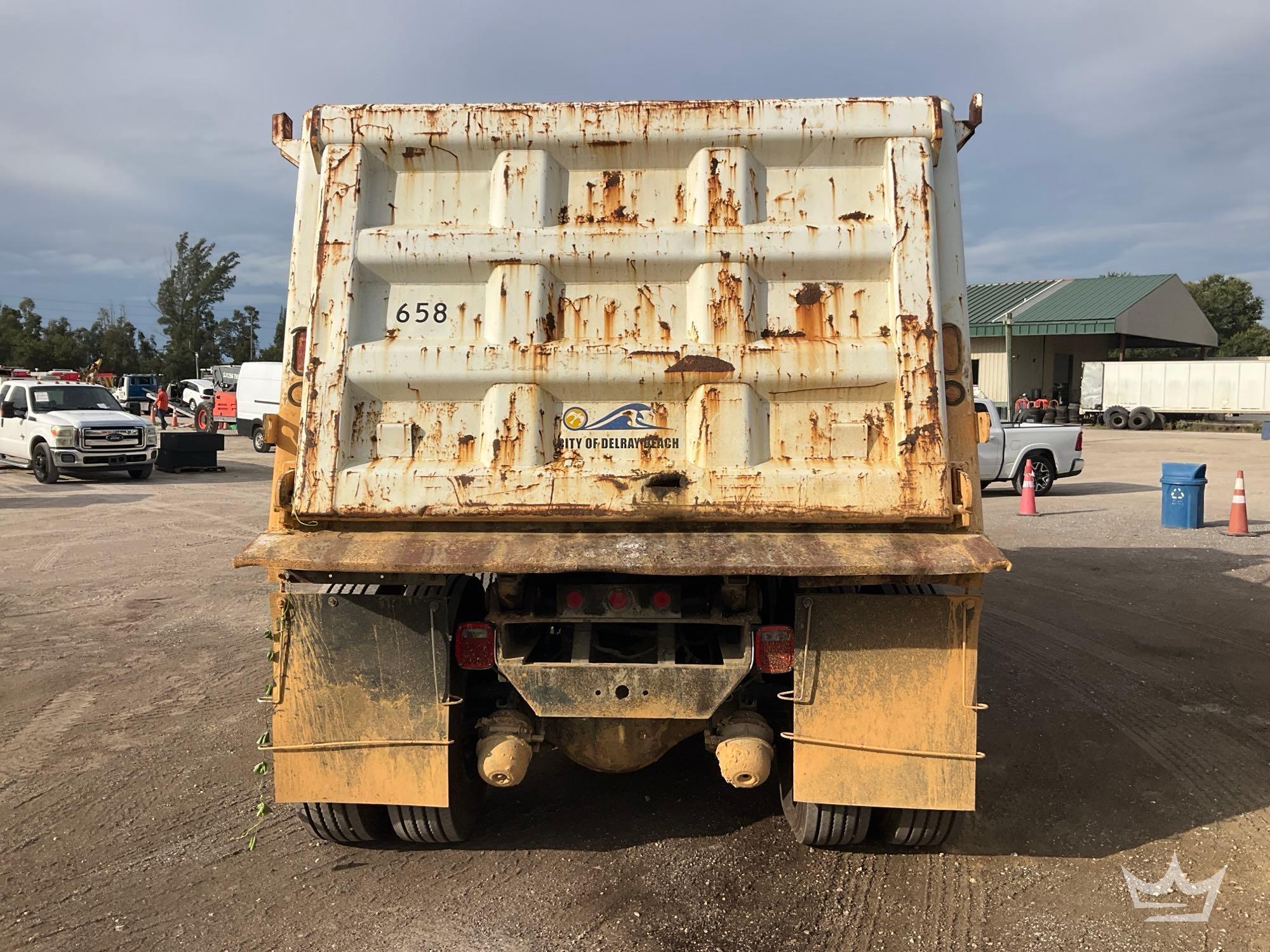 1994 Ford LT9000