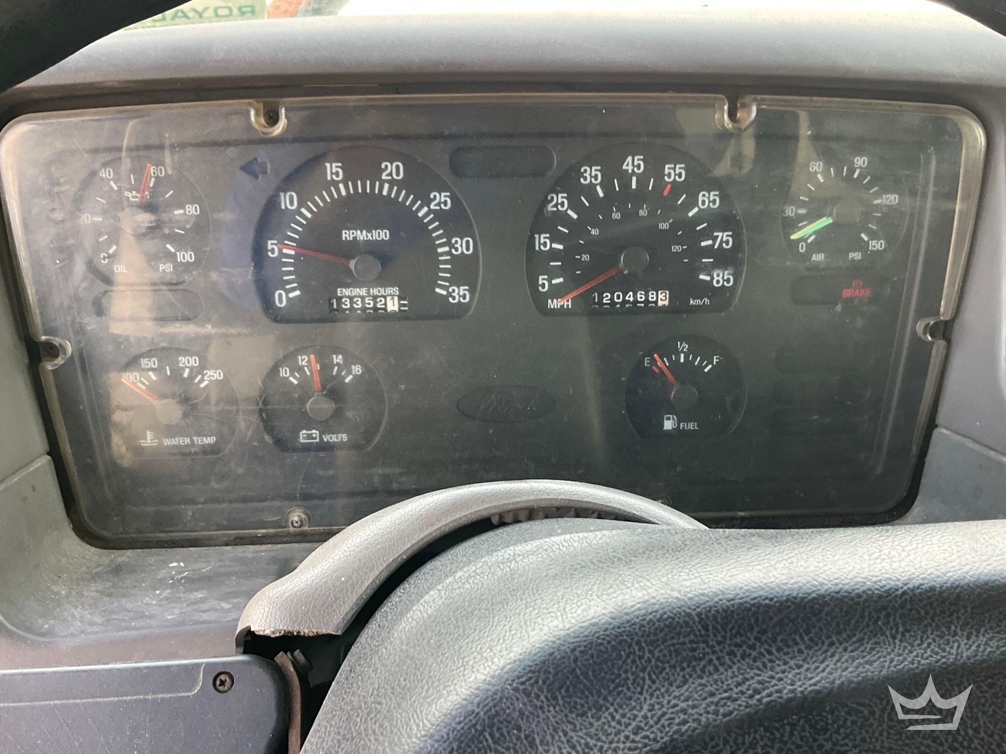 1998 Ford LT8501