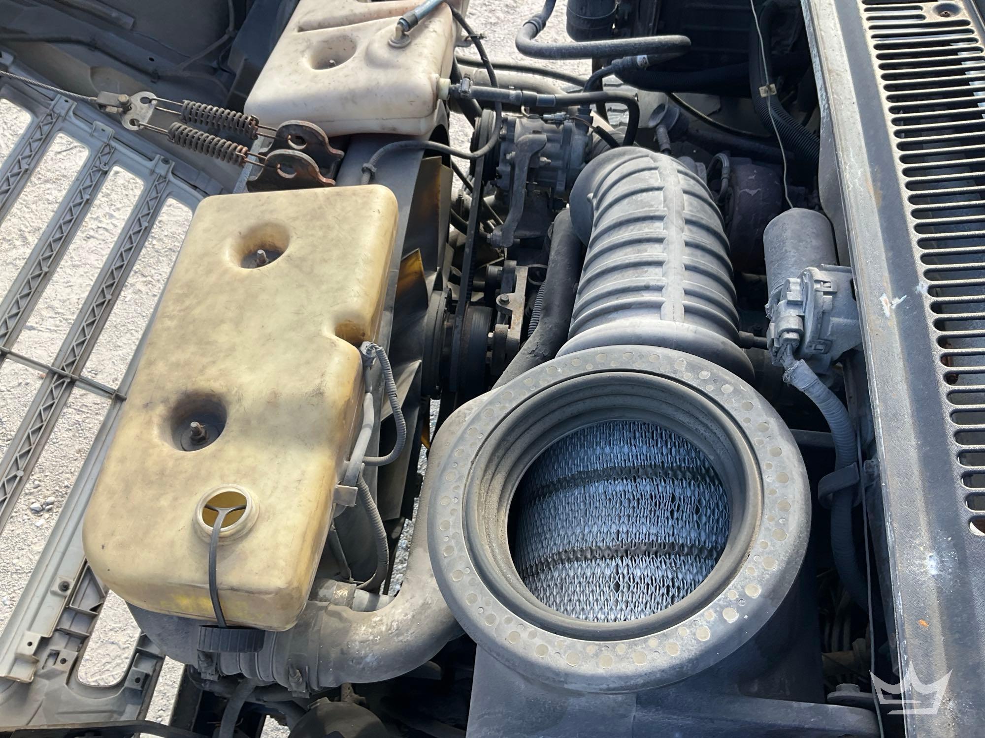 1998 Ford LT8501