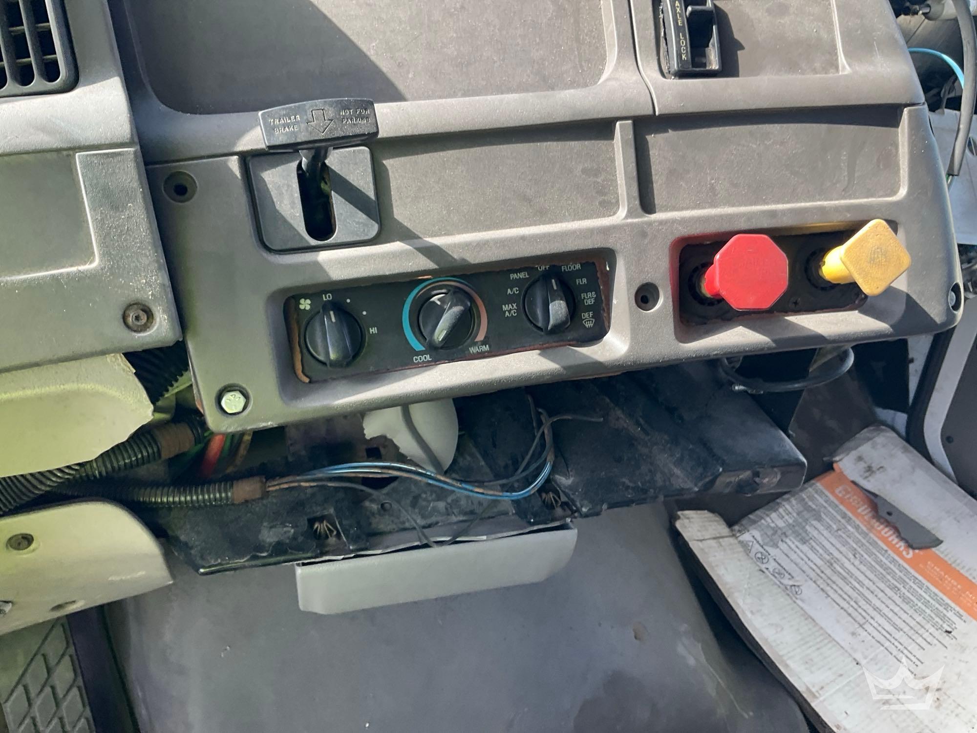 1998 Ford LT8501