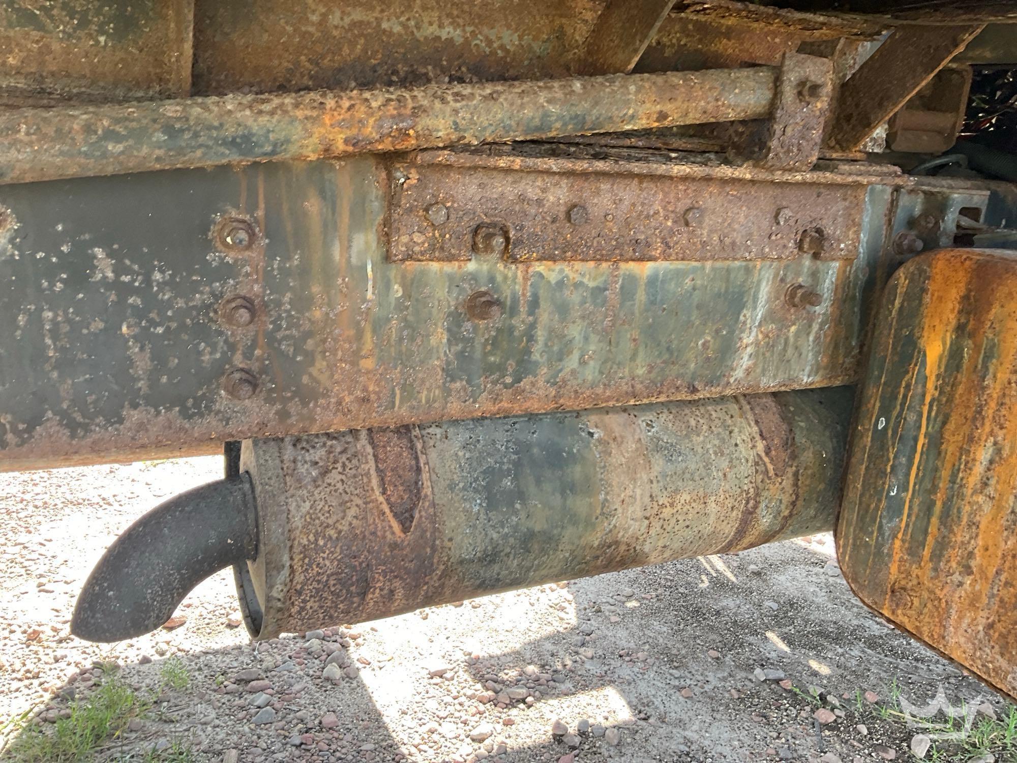 1998 Ford LT8501