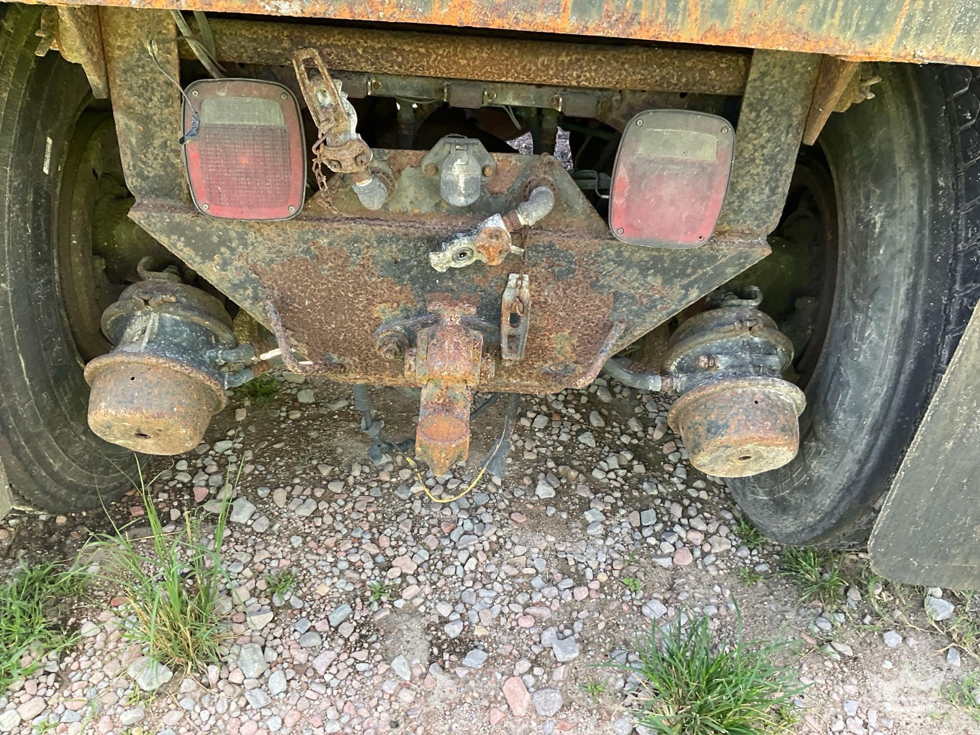 1998 Ford LT8501