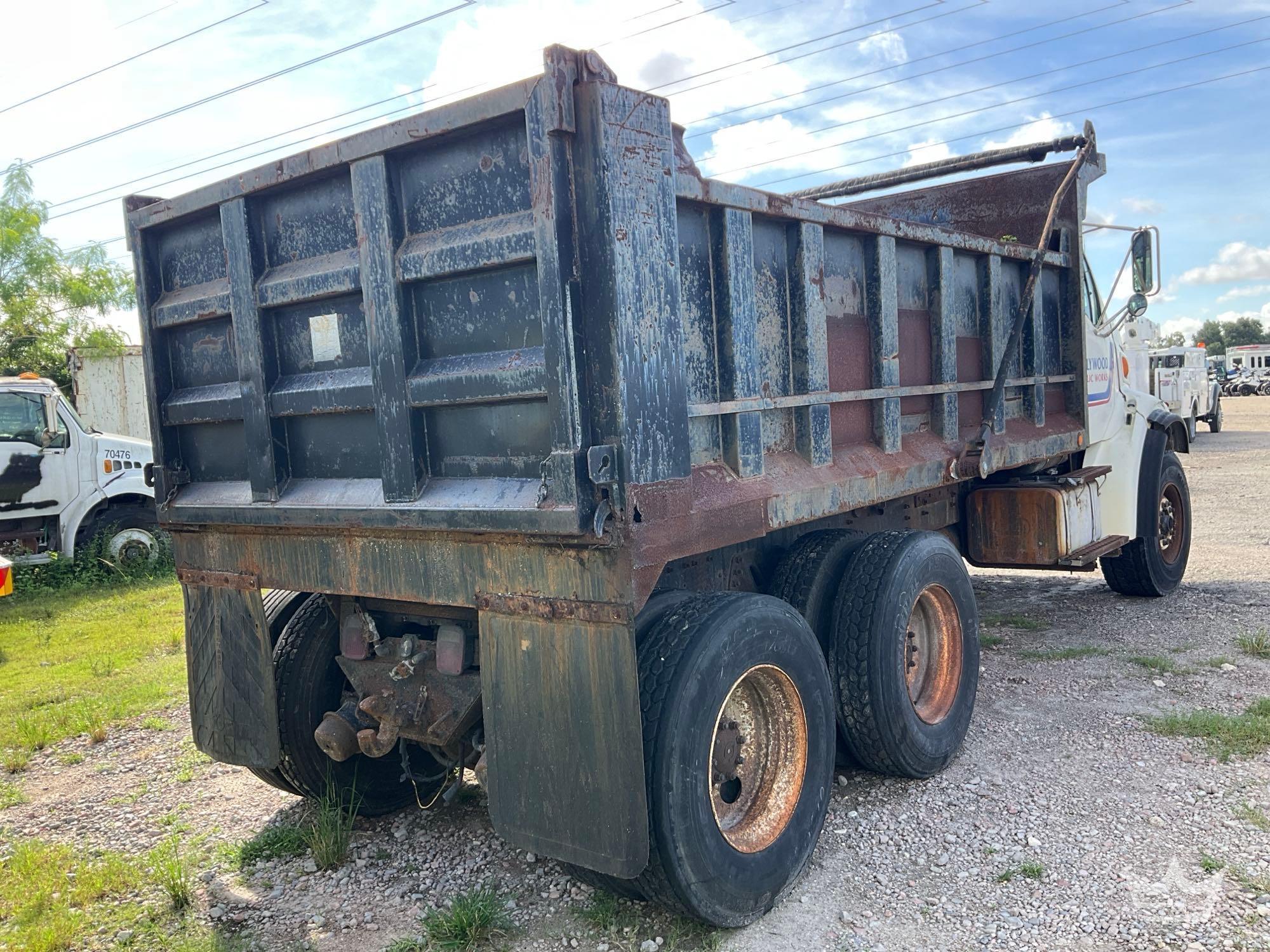 1998 Ford LT8501