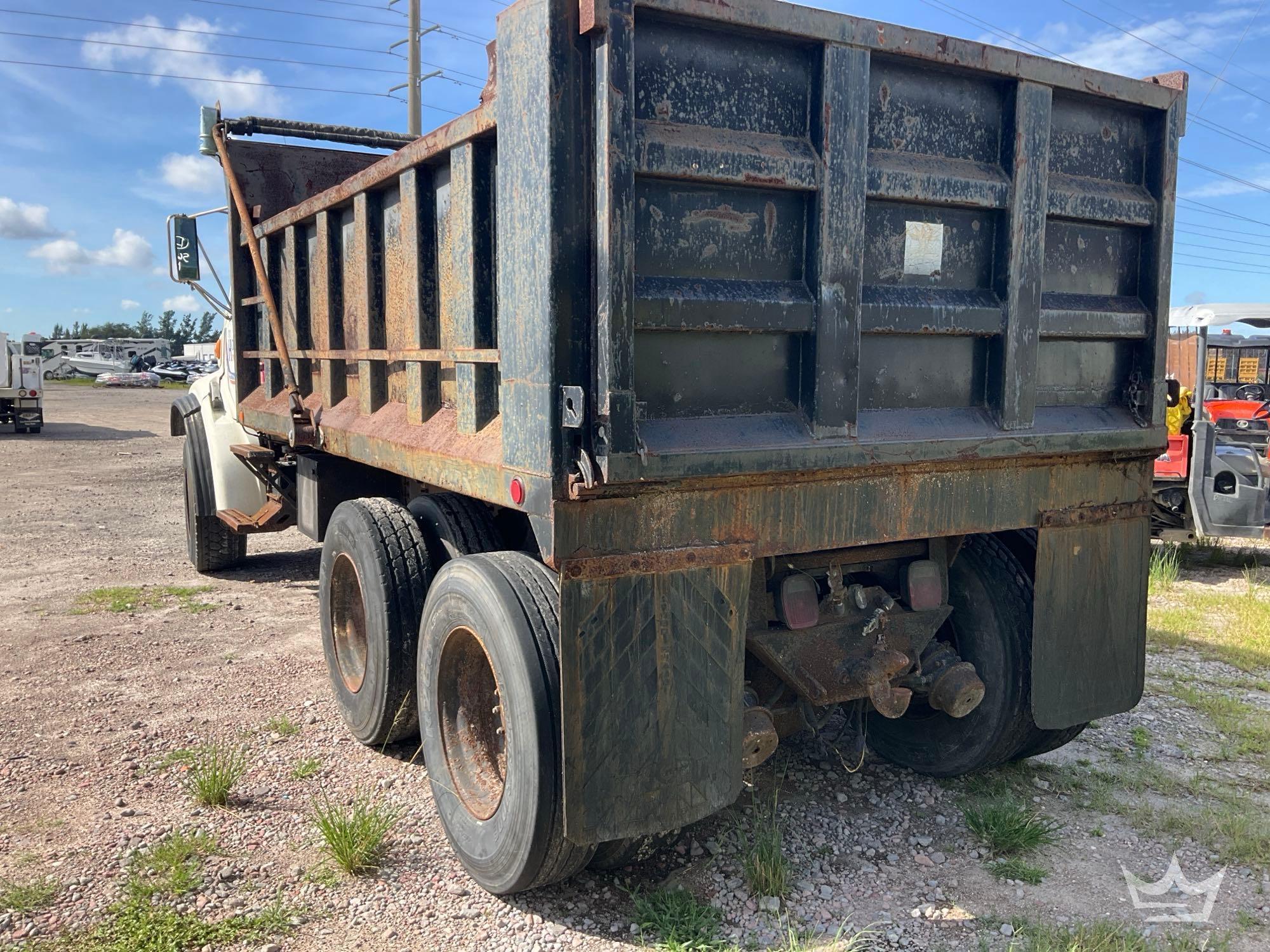 1998 Ford LT8501