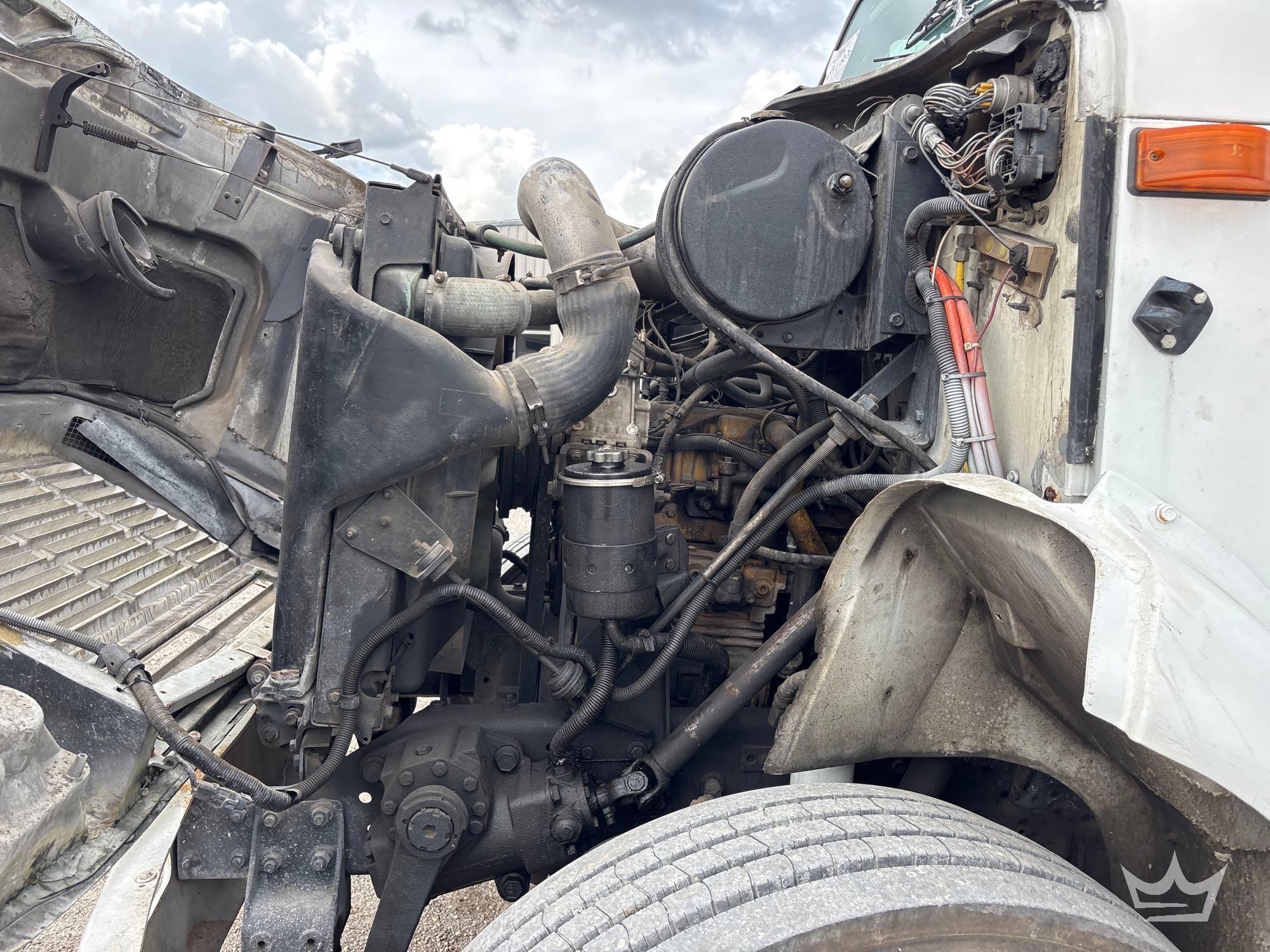 1995 International 8100