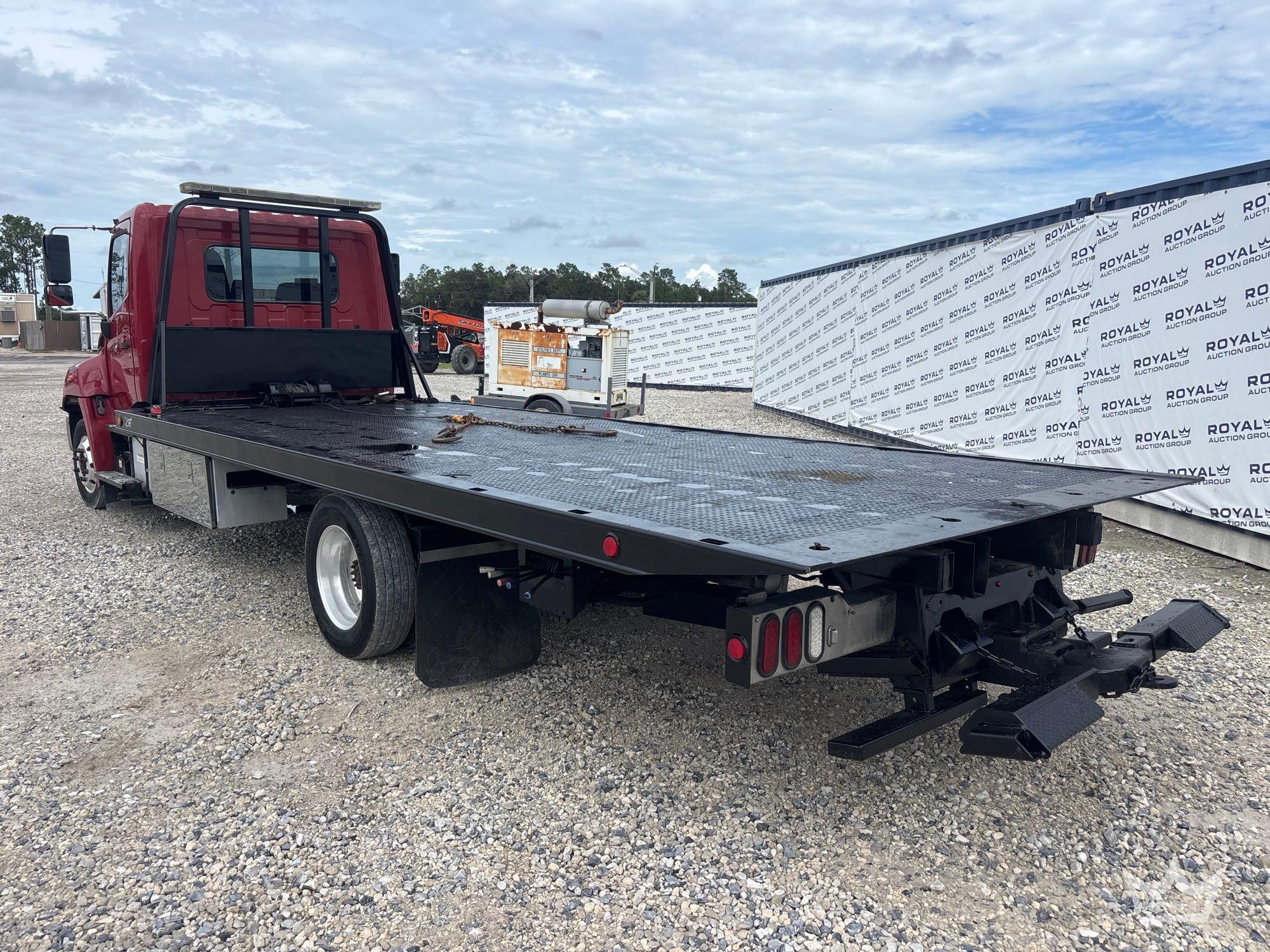 2014 Hino 268