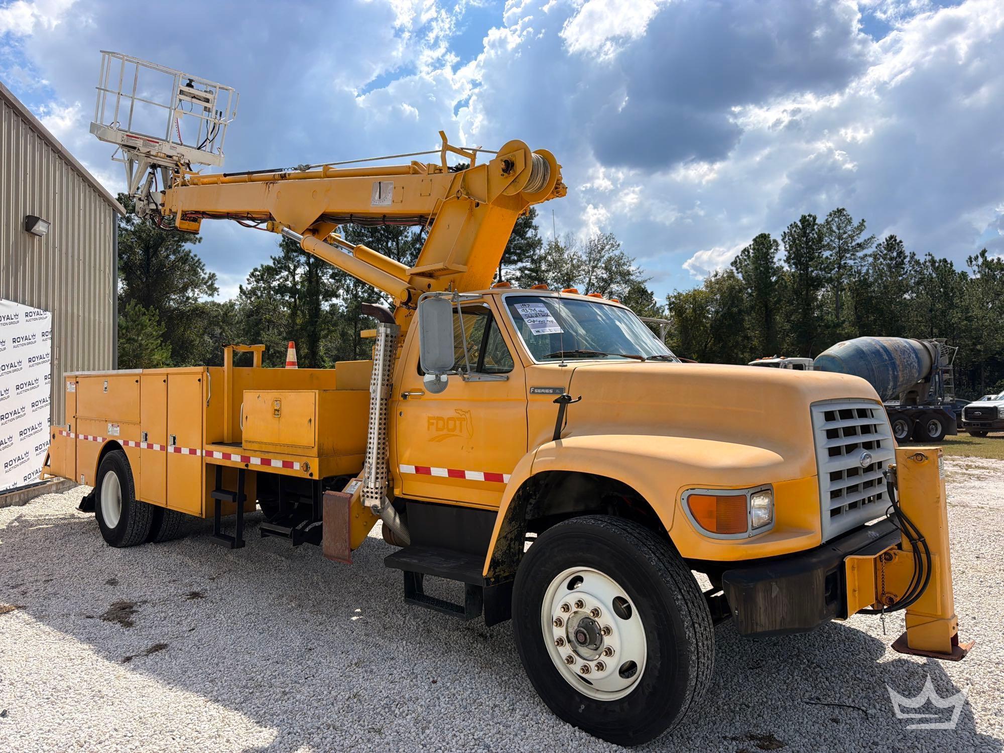 1997 Ford F800