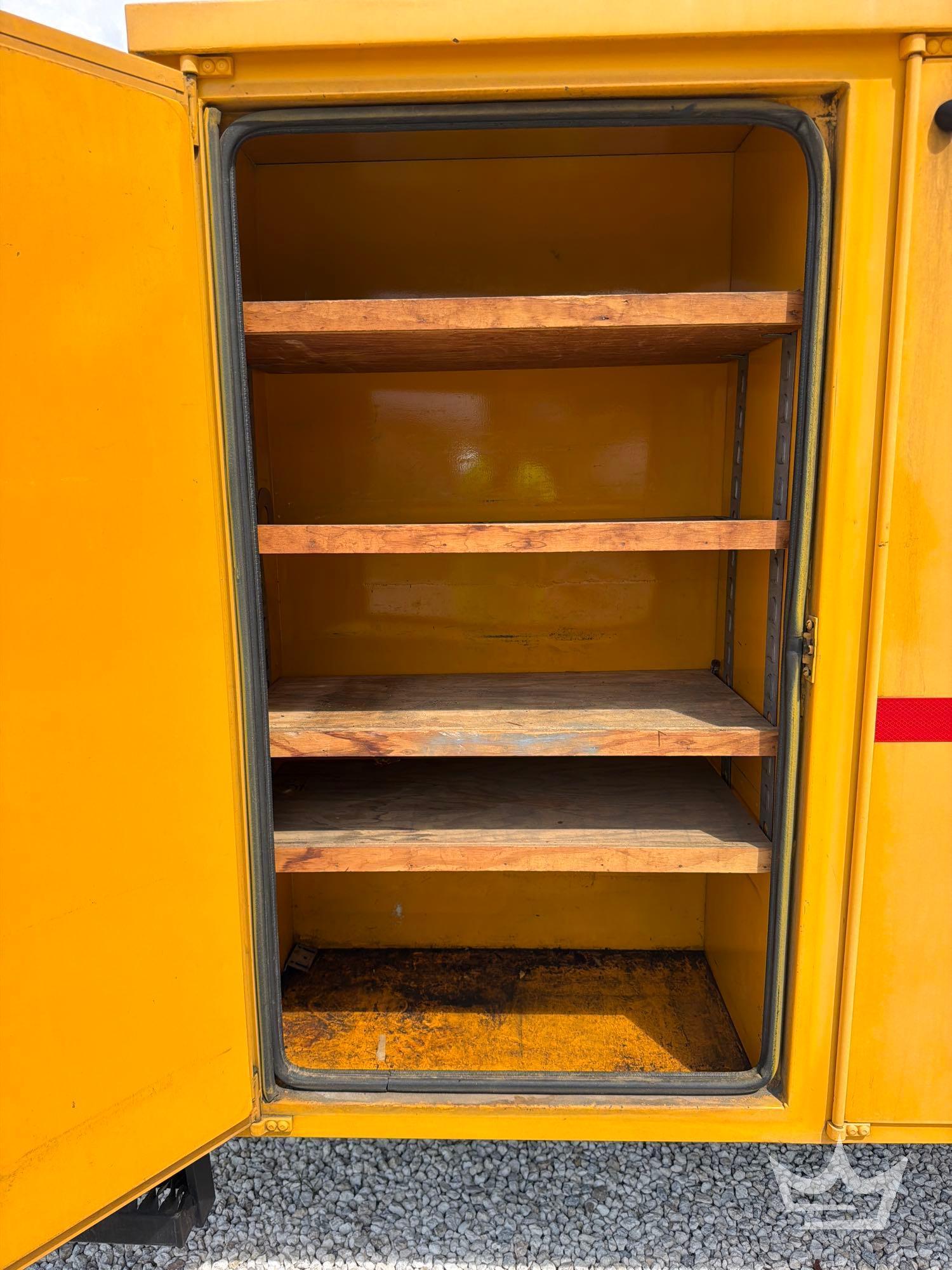 1997 Ford F800