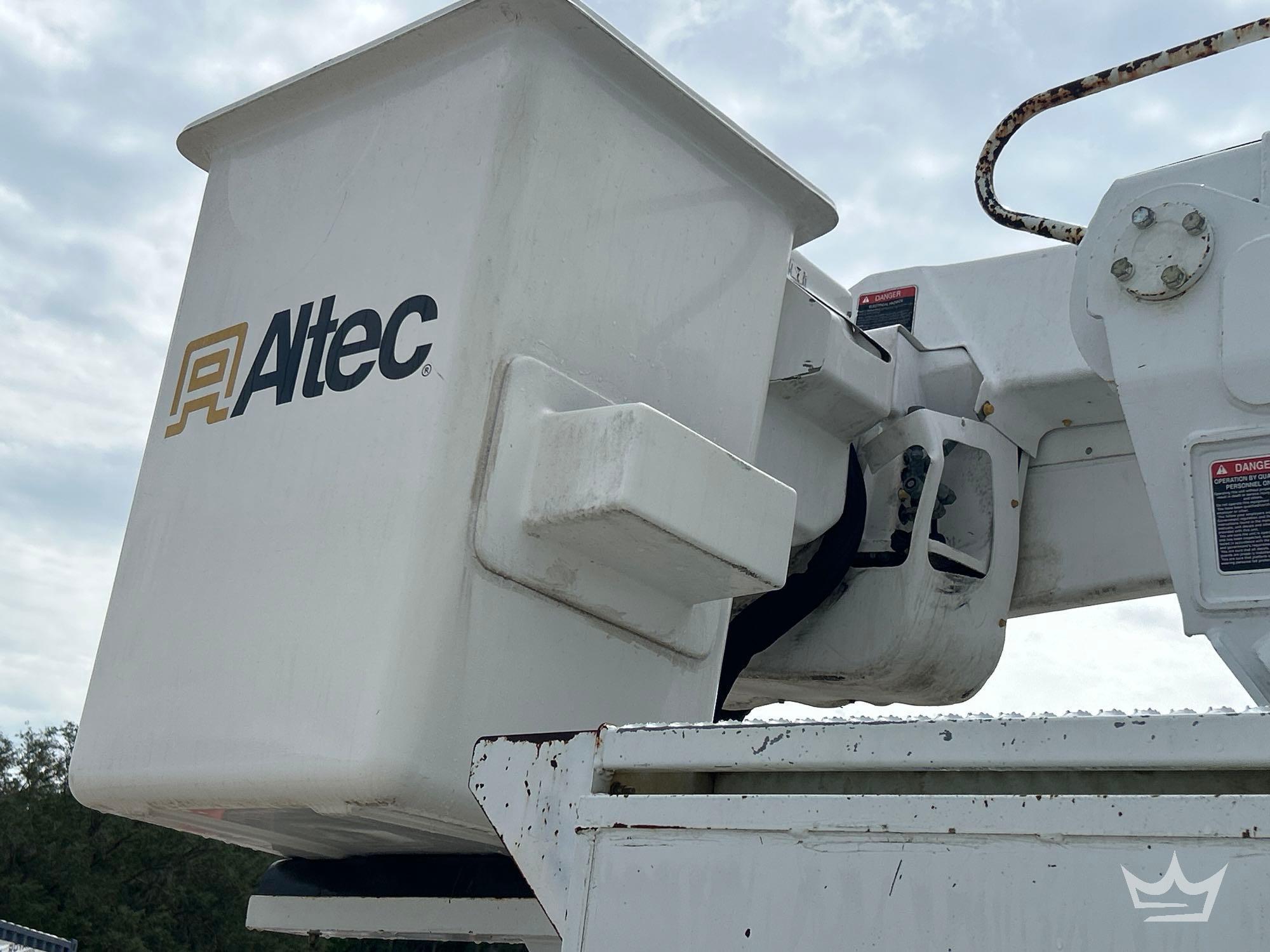 2019 Freightliner M2 106