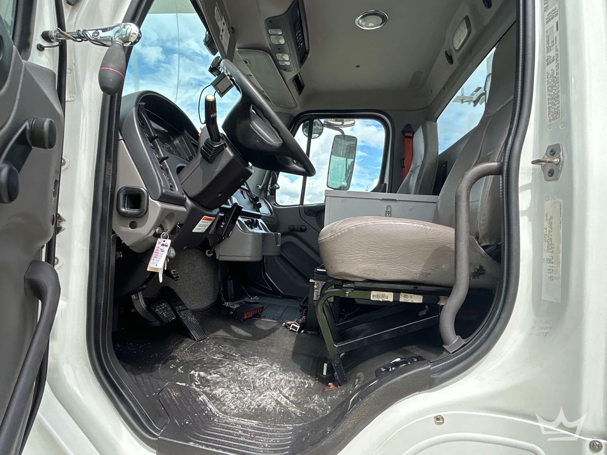 2019 Freightliner M2 106