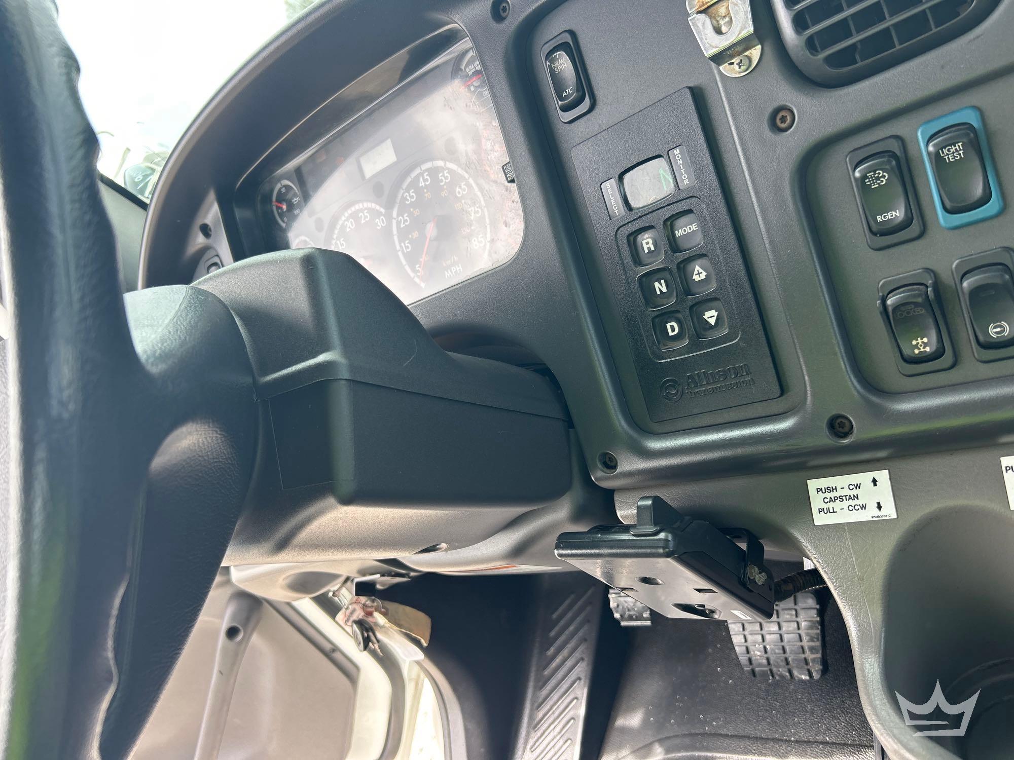 2019 Freightliner M2 106