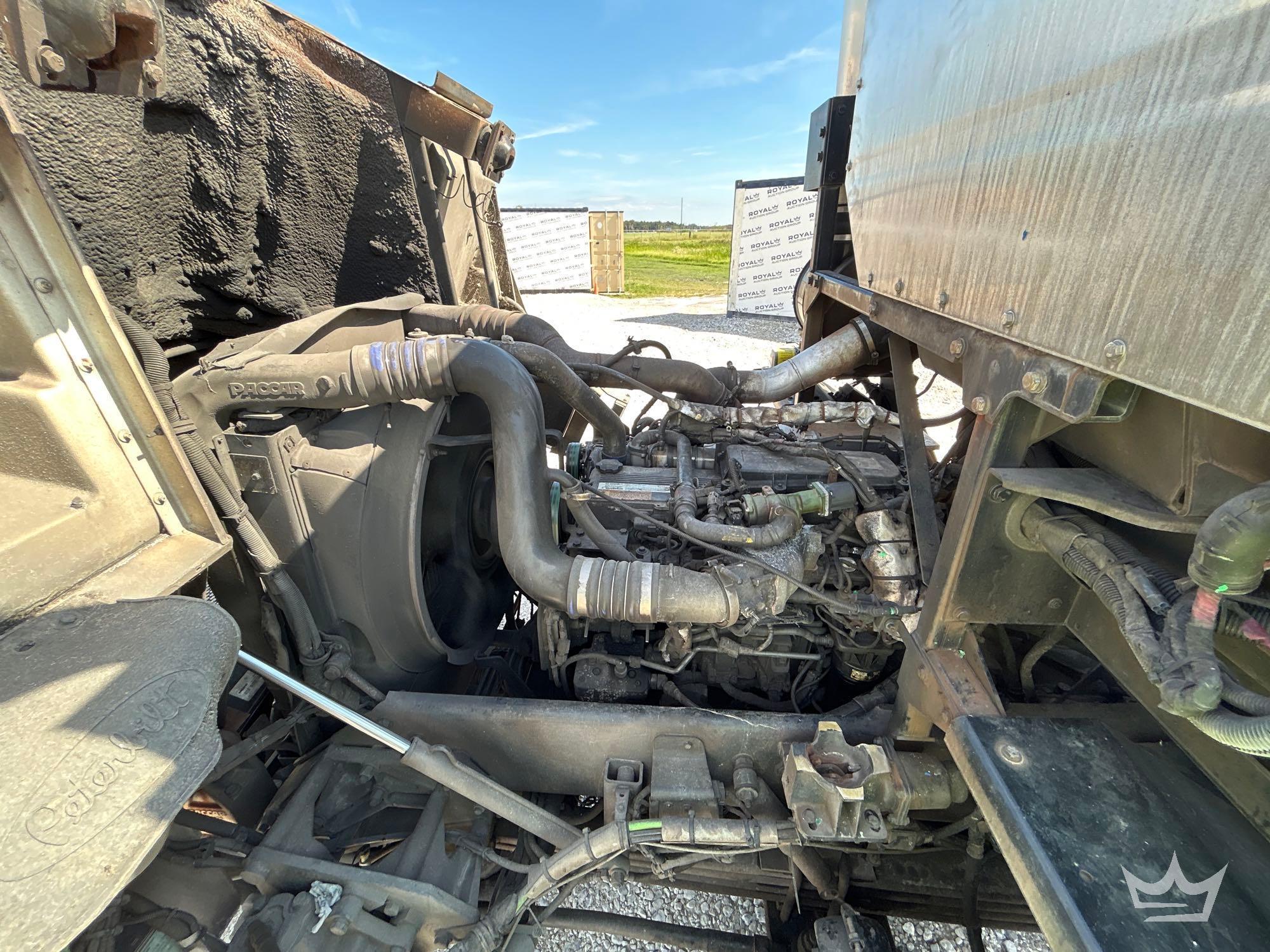 2017 Peterbilt 520