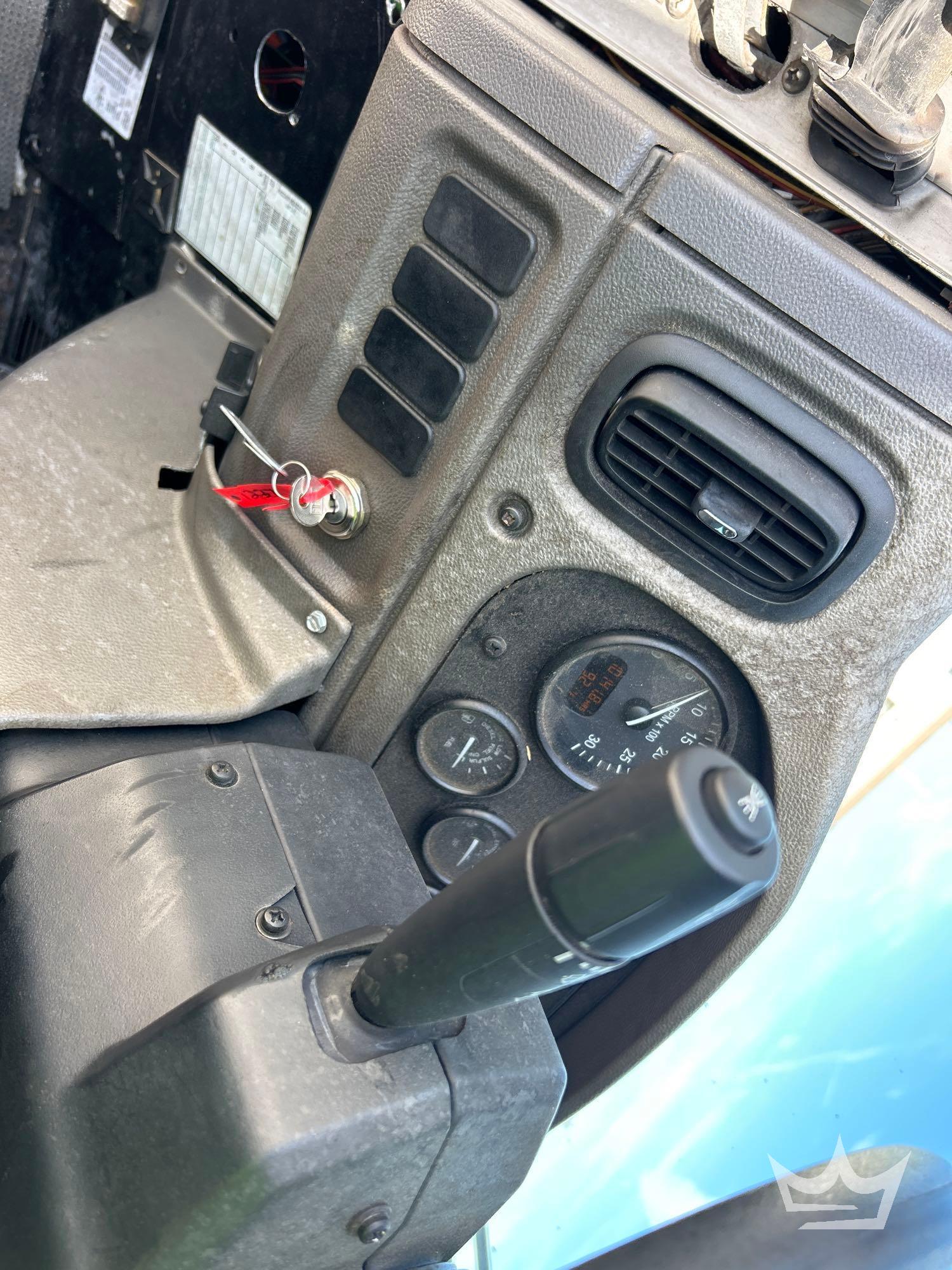 2017 Peterbilt 520