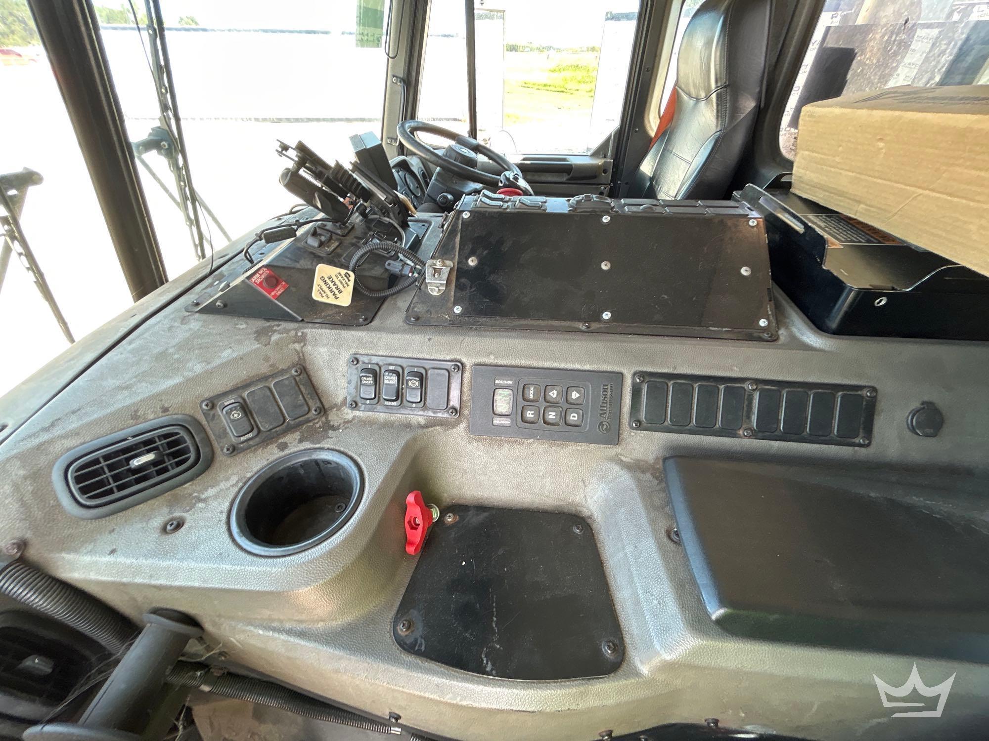 2017 Peterbilt 520