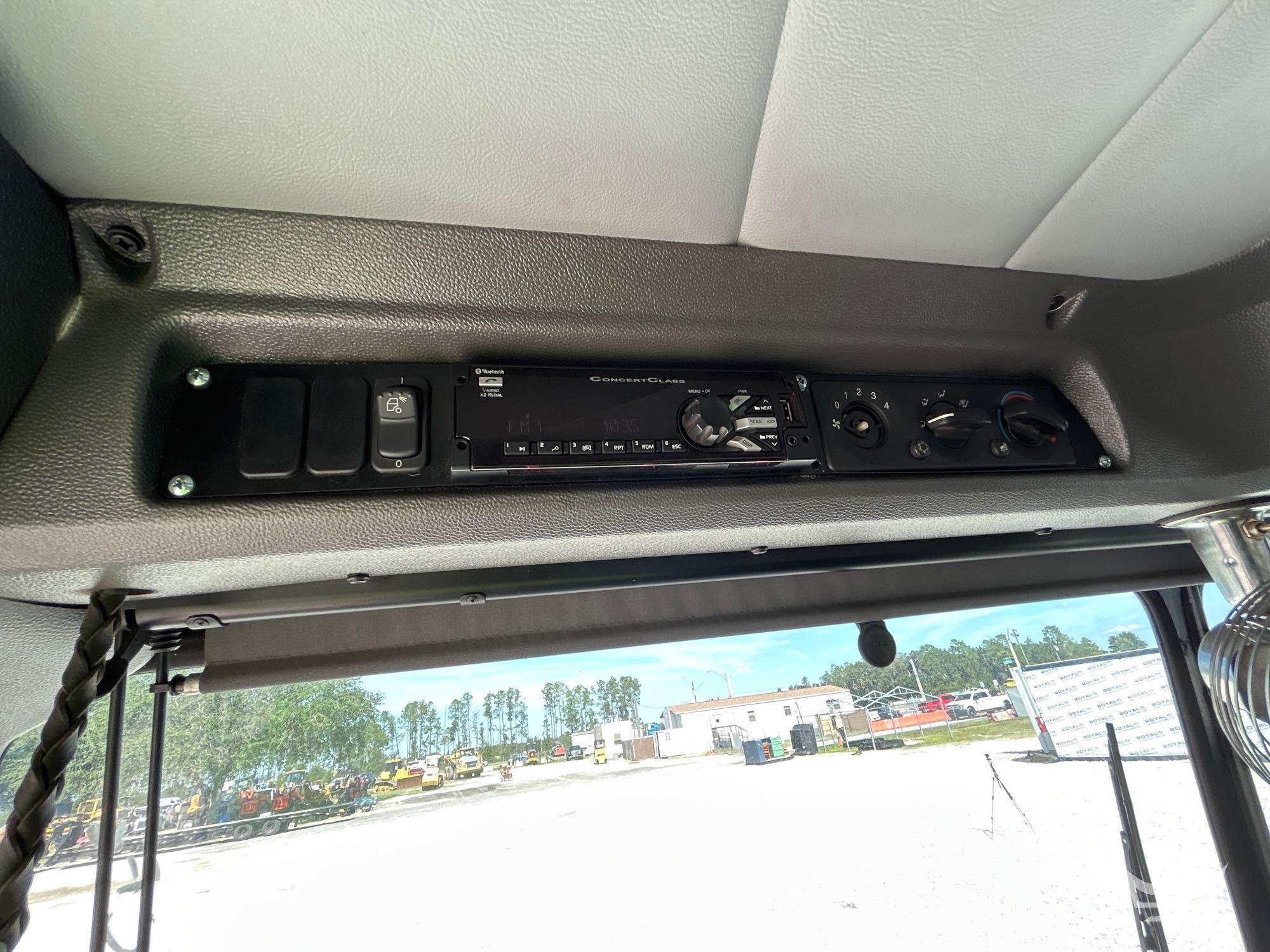 2017 Peterbilt 520