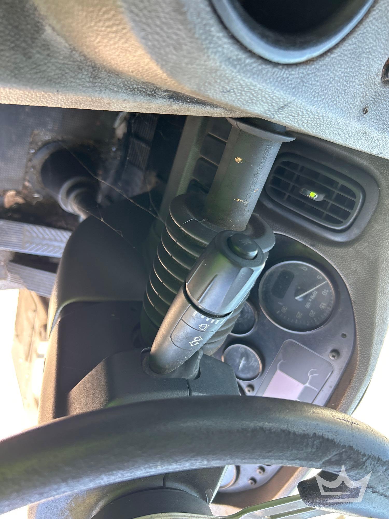 2017 Peterbilt 520